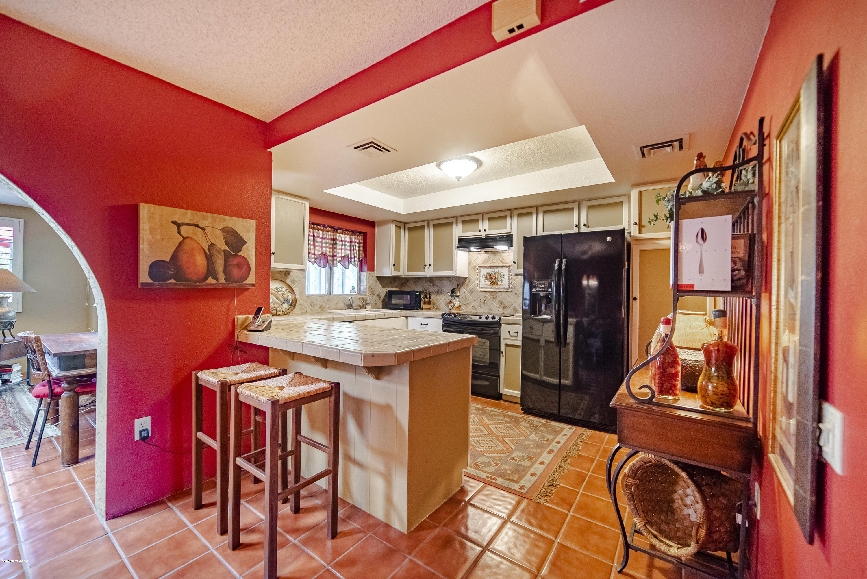 1390 N Paseo De Golf