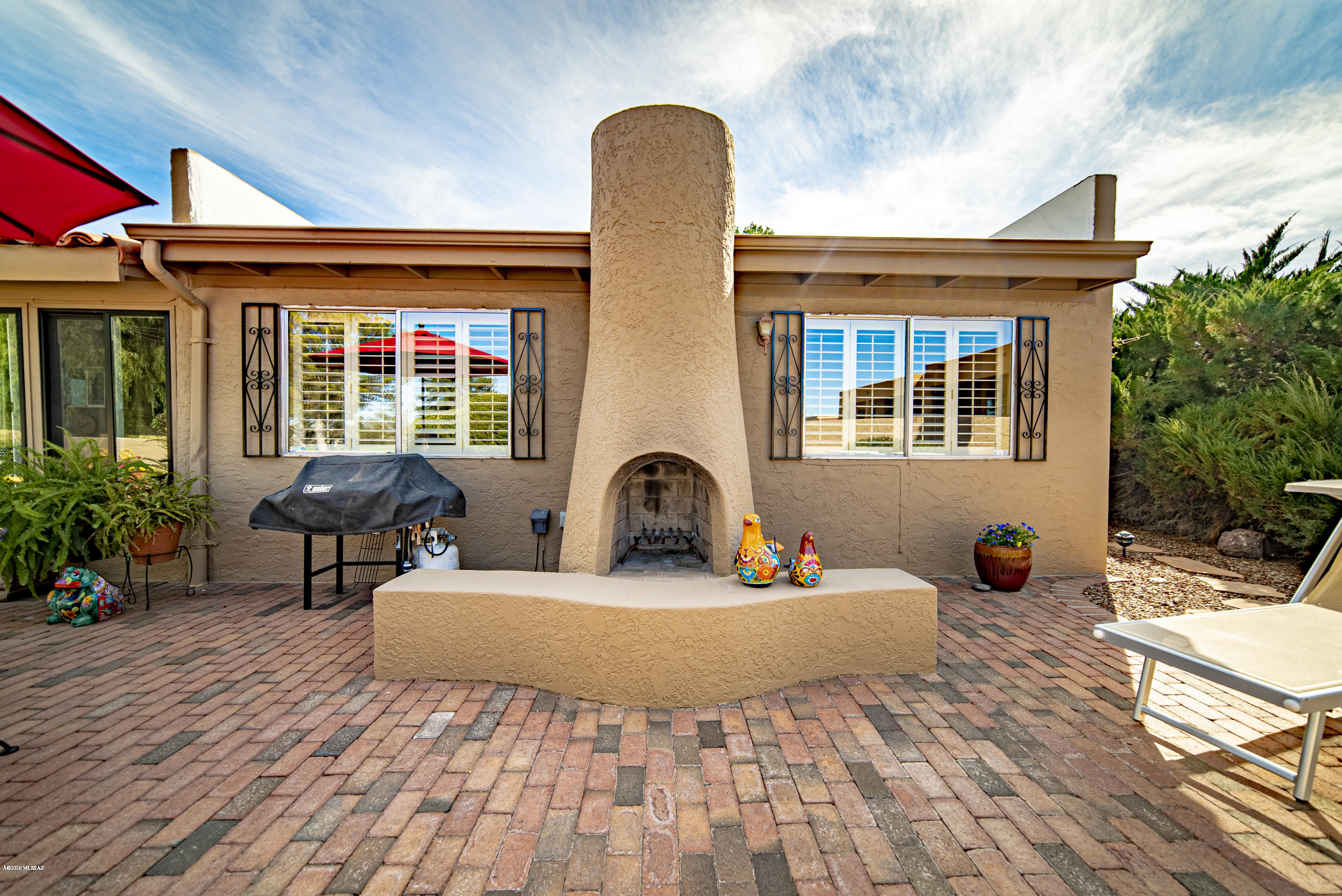 1390 N Paseo De Golf