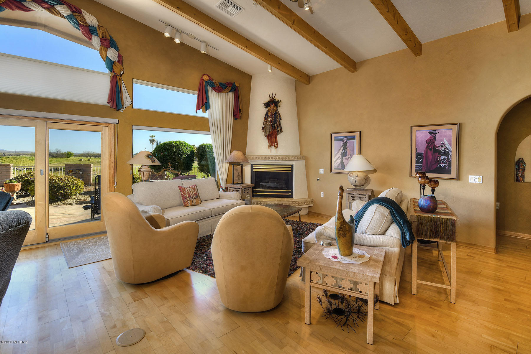 621 W Waterview Drive