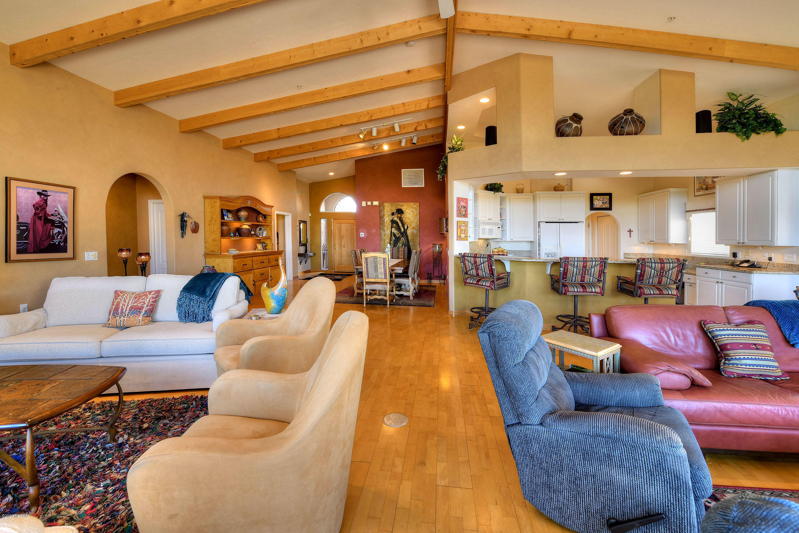 621 W Waterview Drive