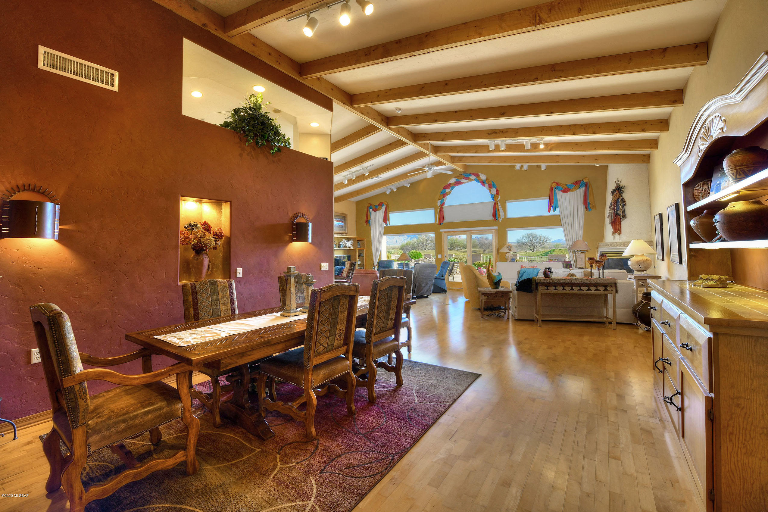 621 W Waterview Drive