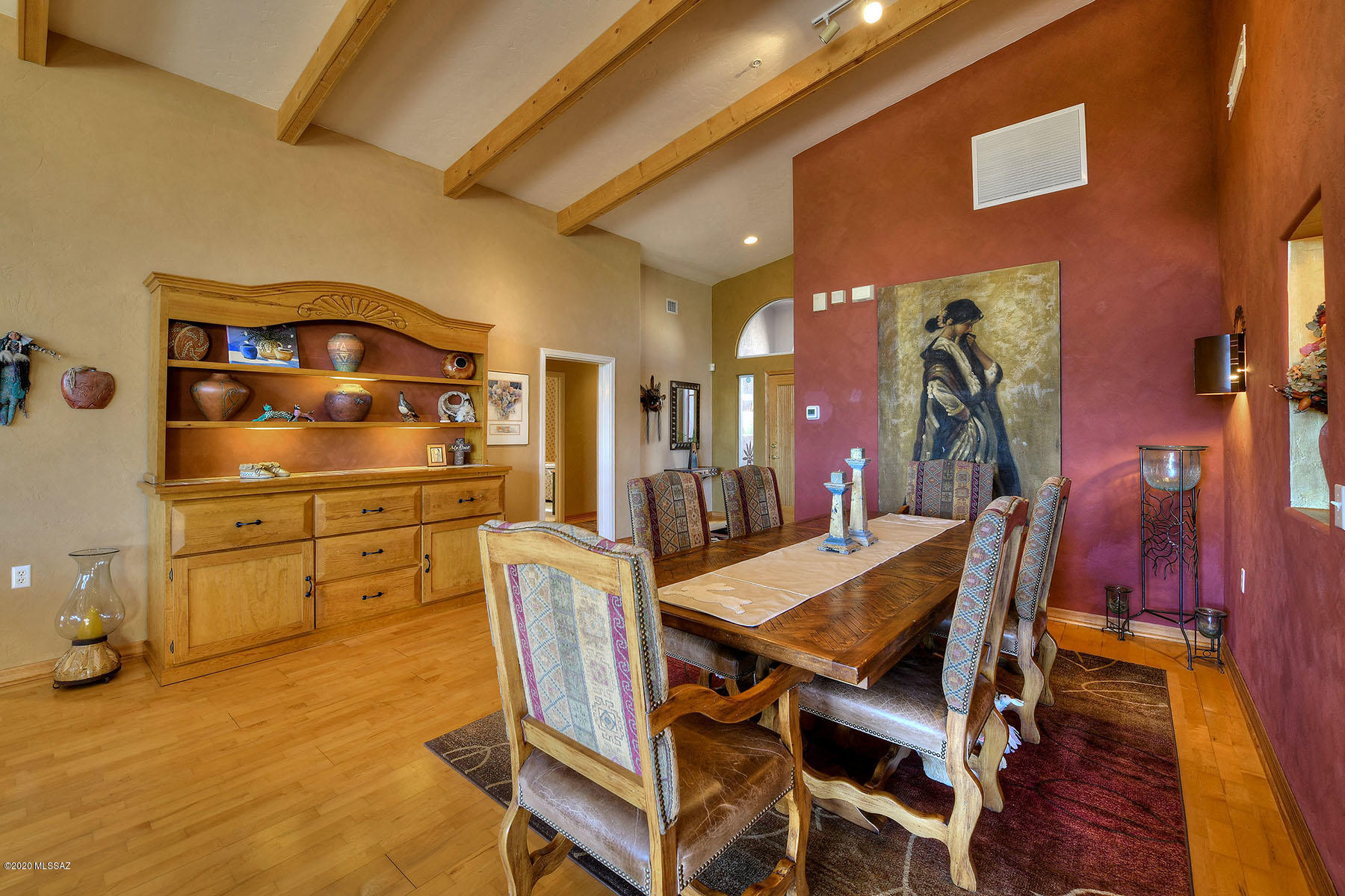 621 W Waterview Drive