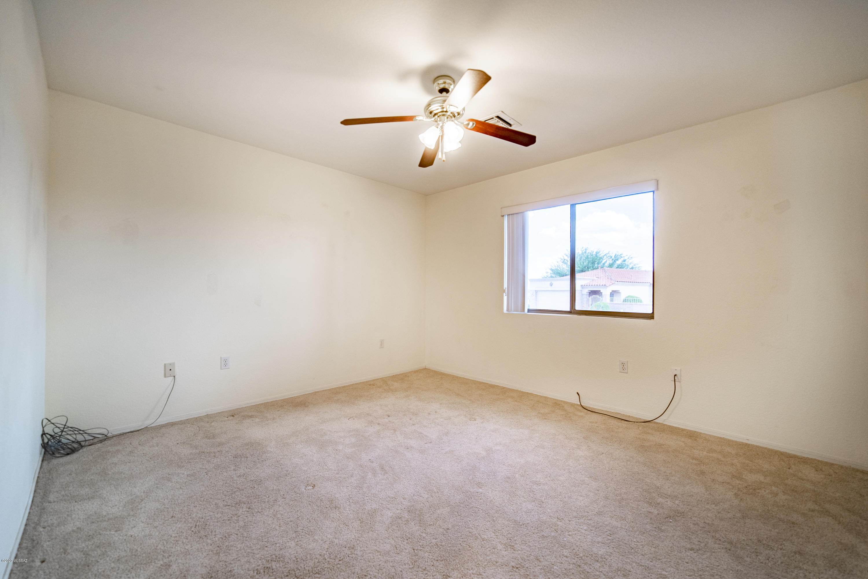 1906 W Mintbush Drive