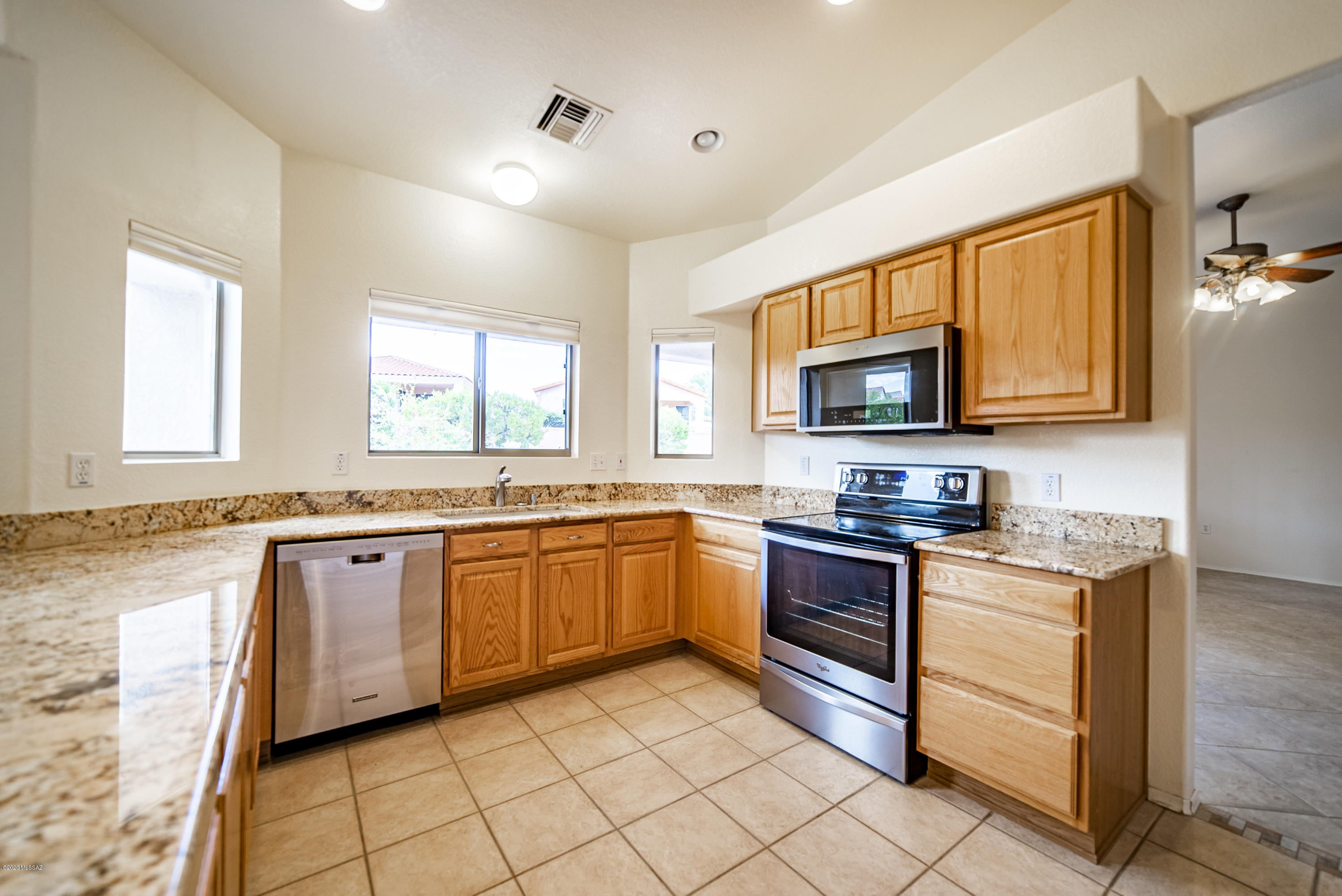 1906 W Mintbush Drive