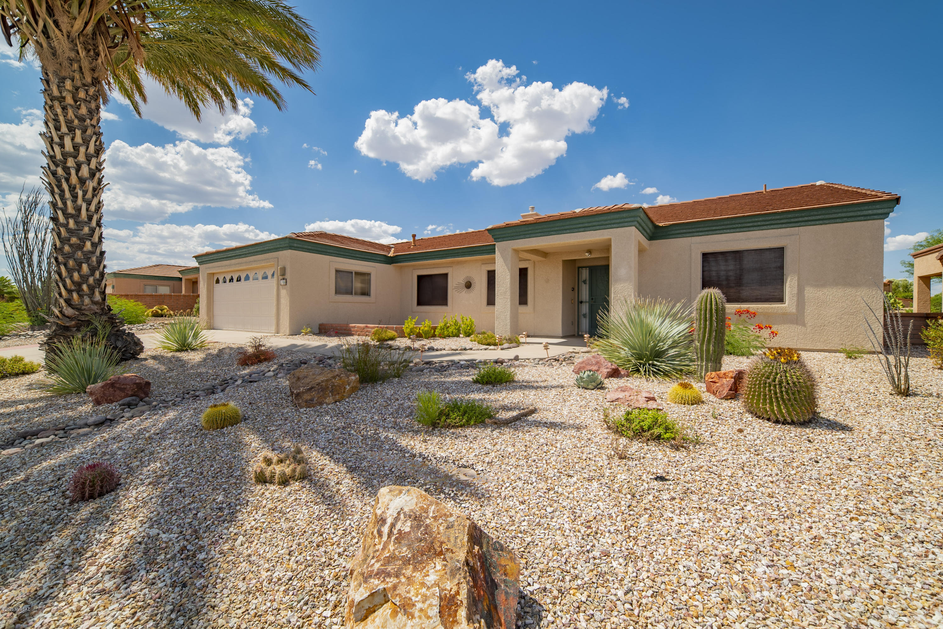 1906 W Mintbush Drive