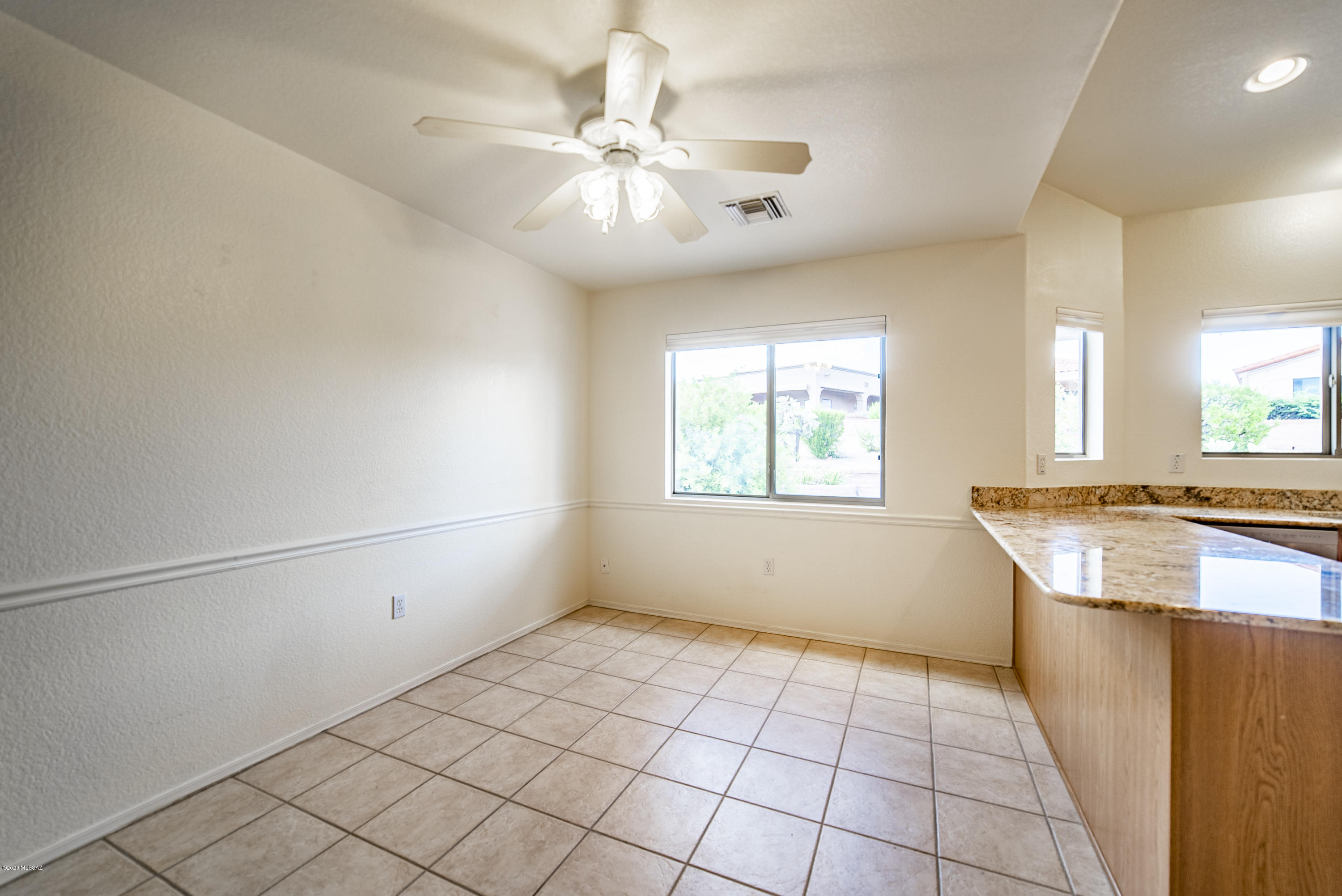 1906 W Mintbush Drive