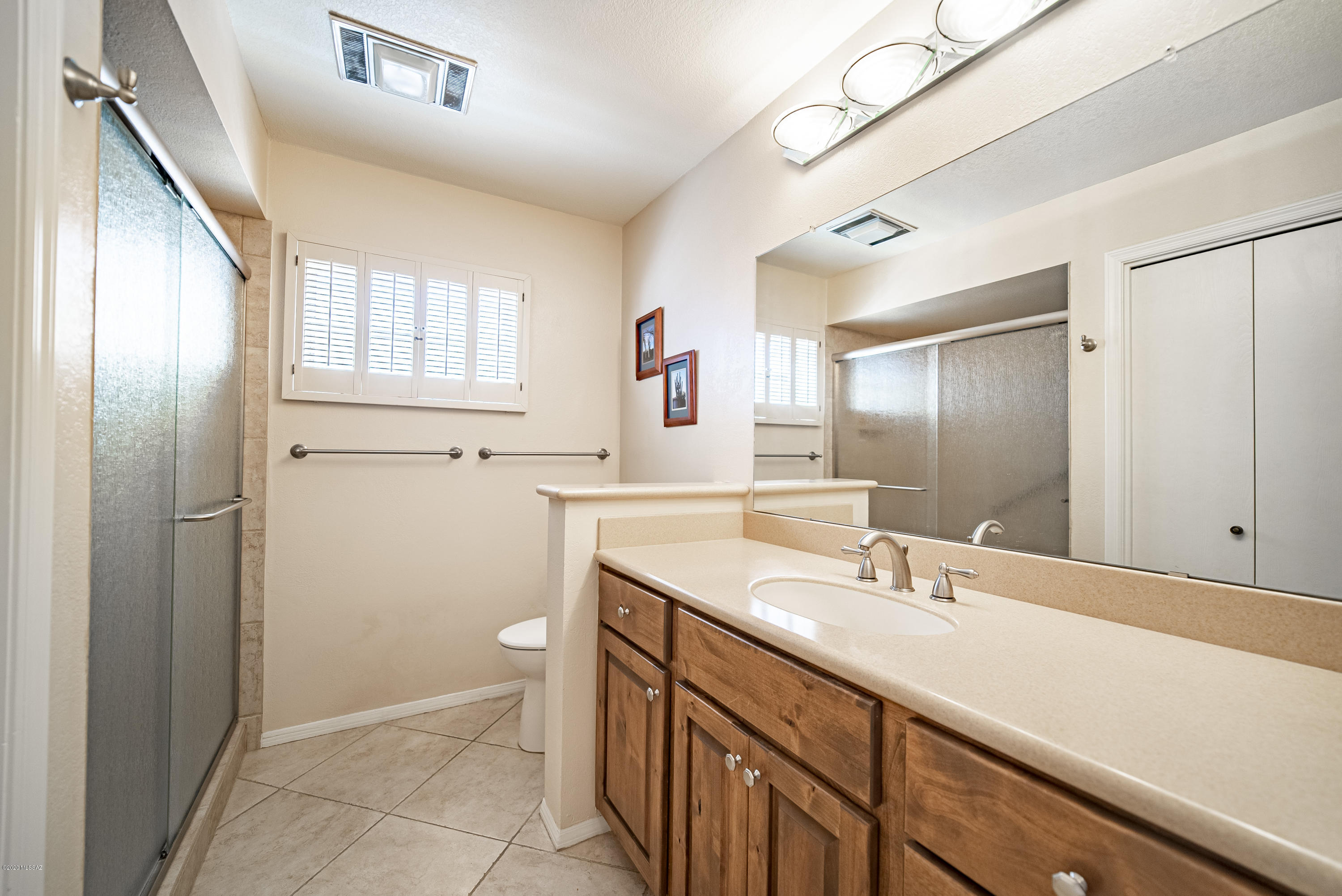 310 E Paseo Chuparosas