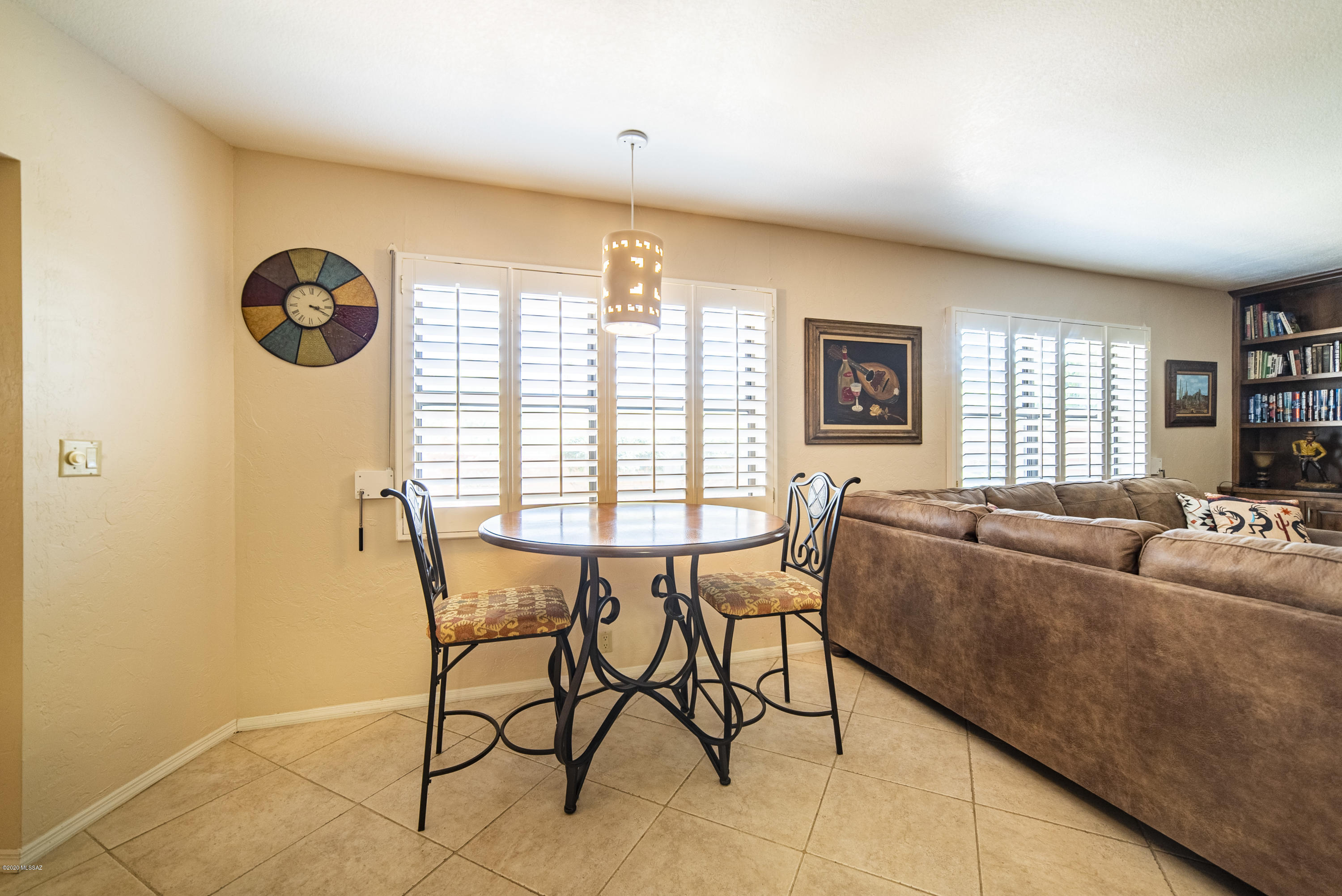 310 E Paseo Chuparosas