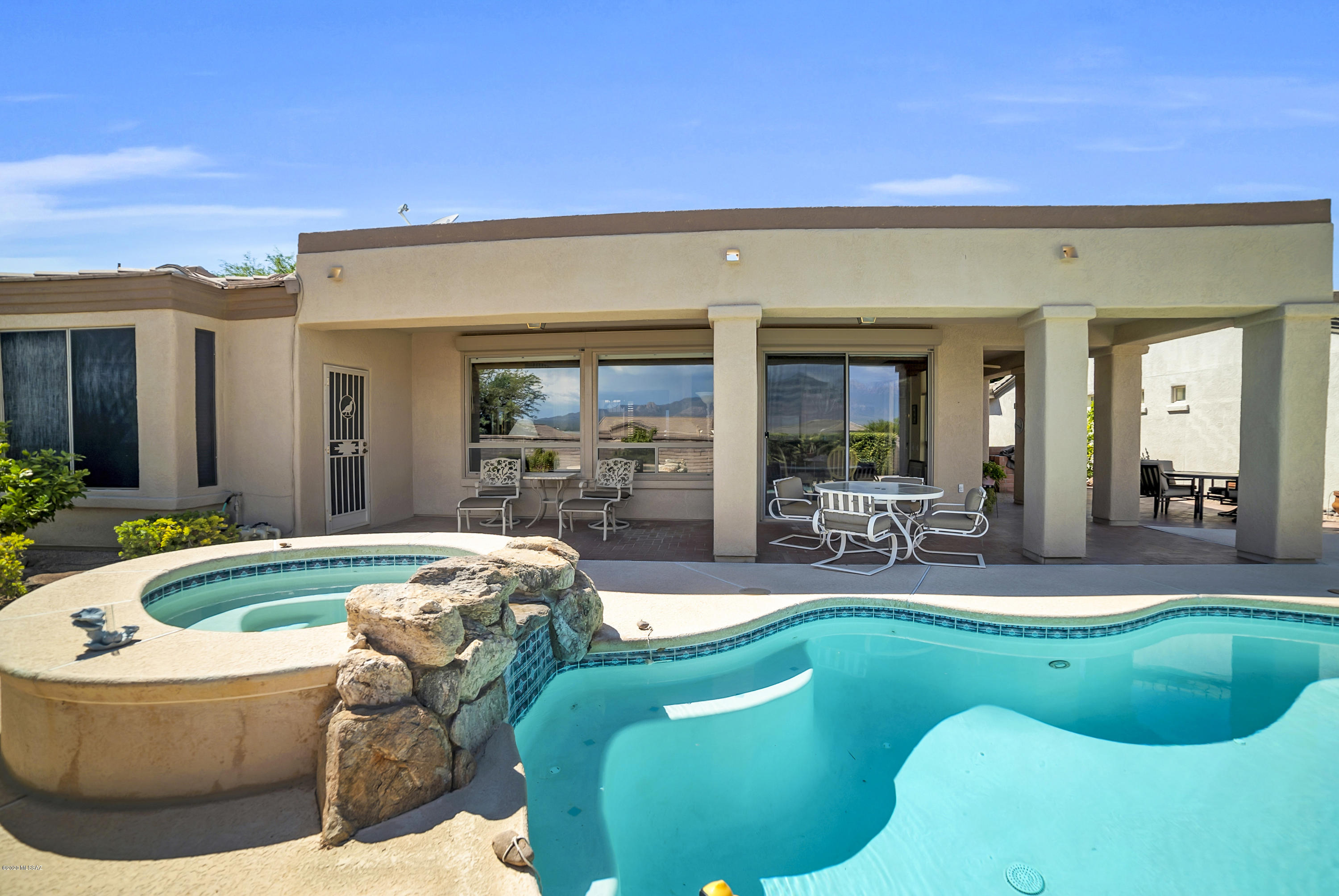 4701 S Fairfax Drive