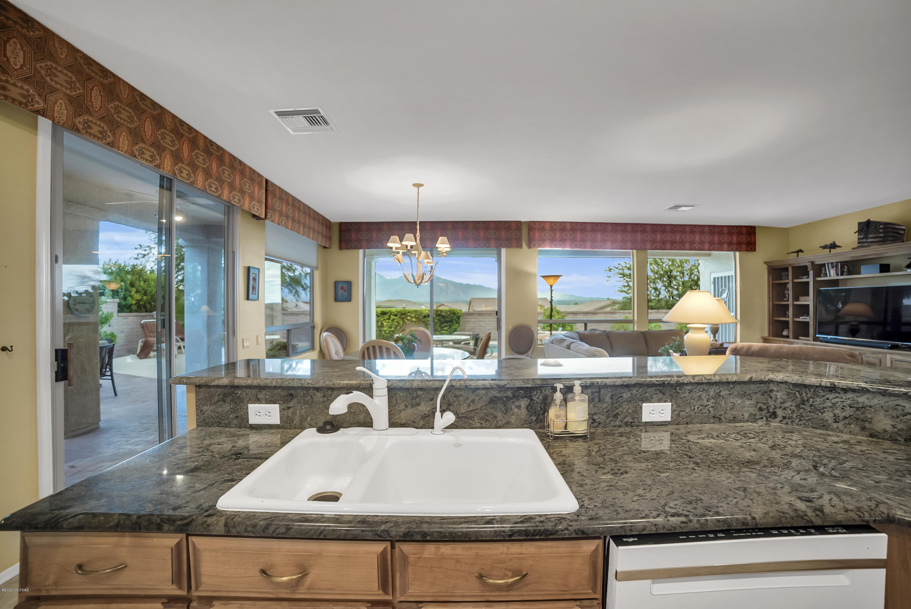 4701 S Fairfax Drive