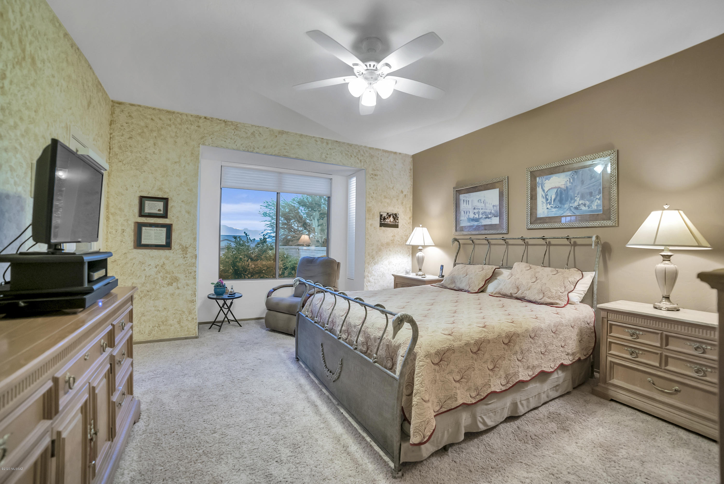 4701 S Fairfax Drive