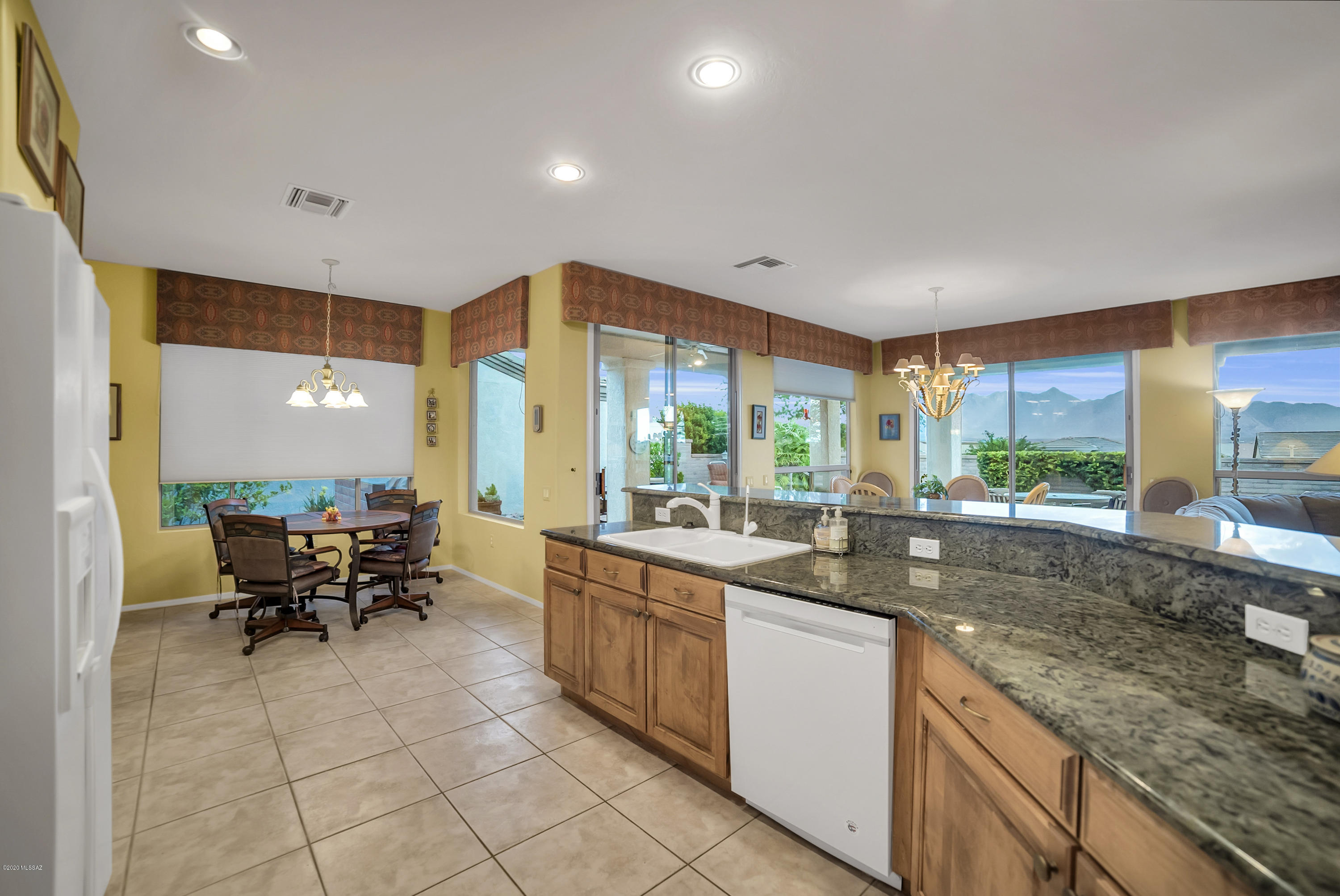 4701 S Fairfax Drive