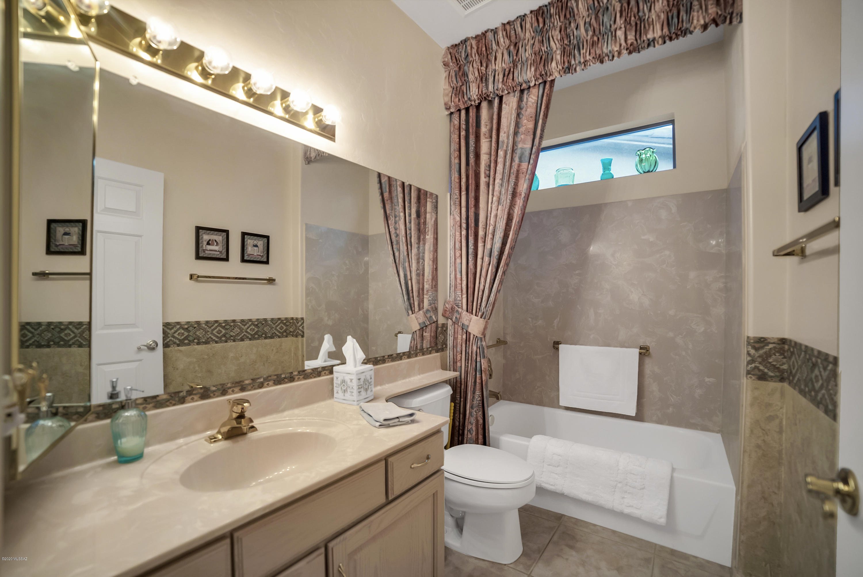 4701 S Fairfax Drive