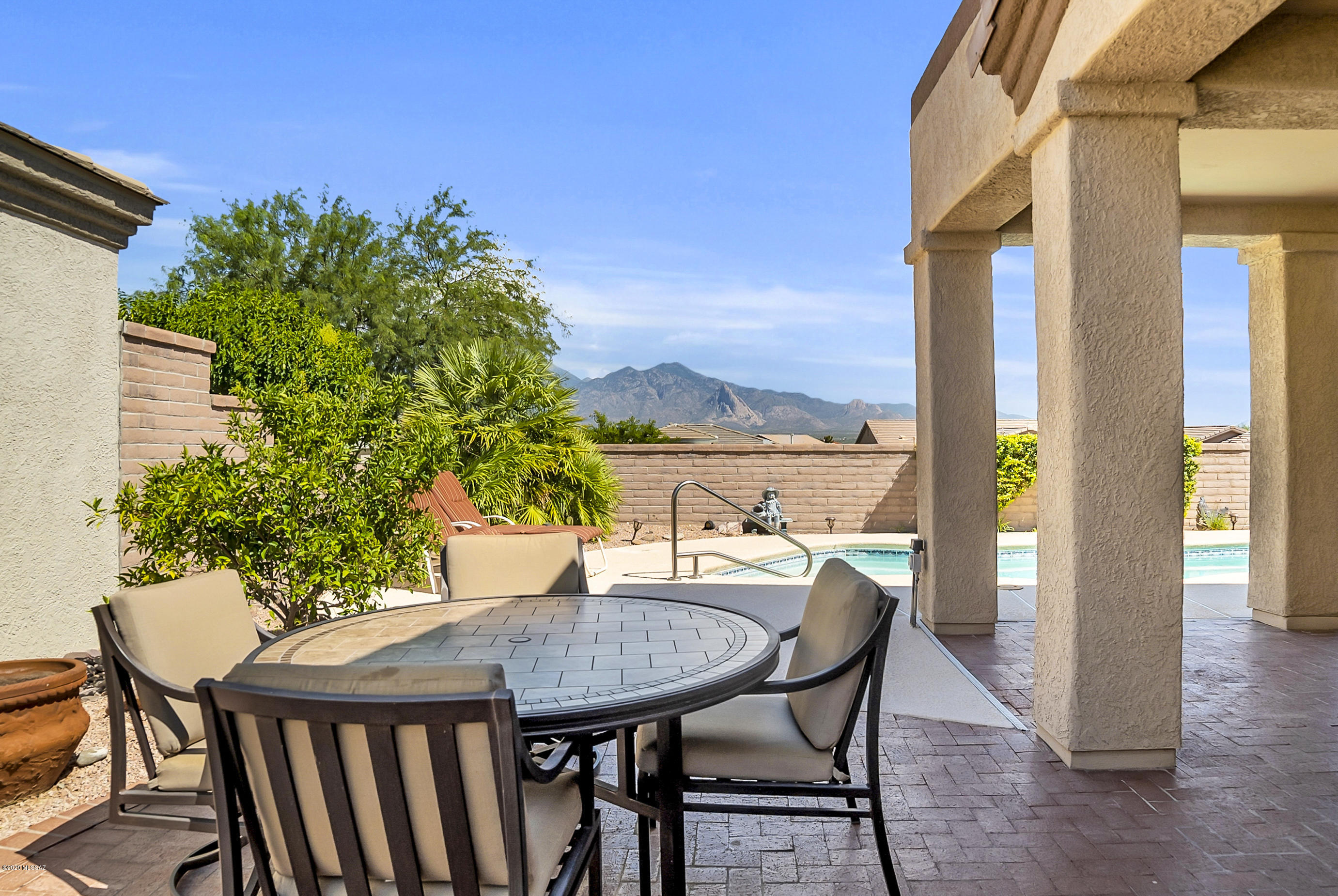 4701 S Fairfax Drive