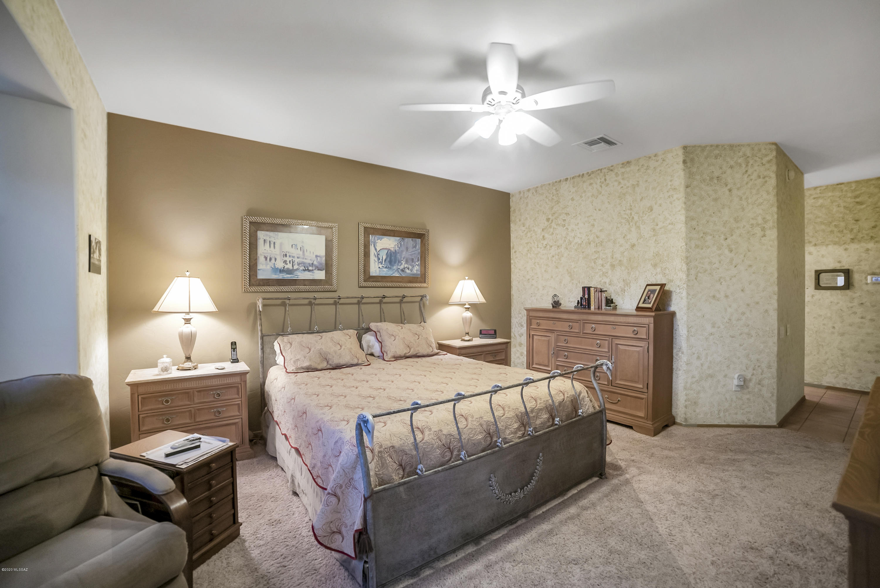 4701 S Fairfax Drive