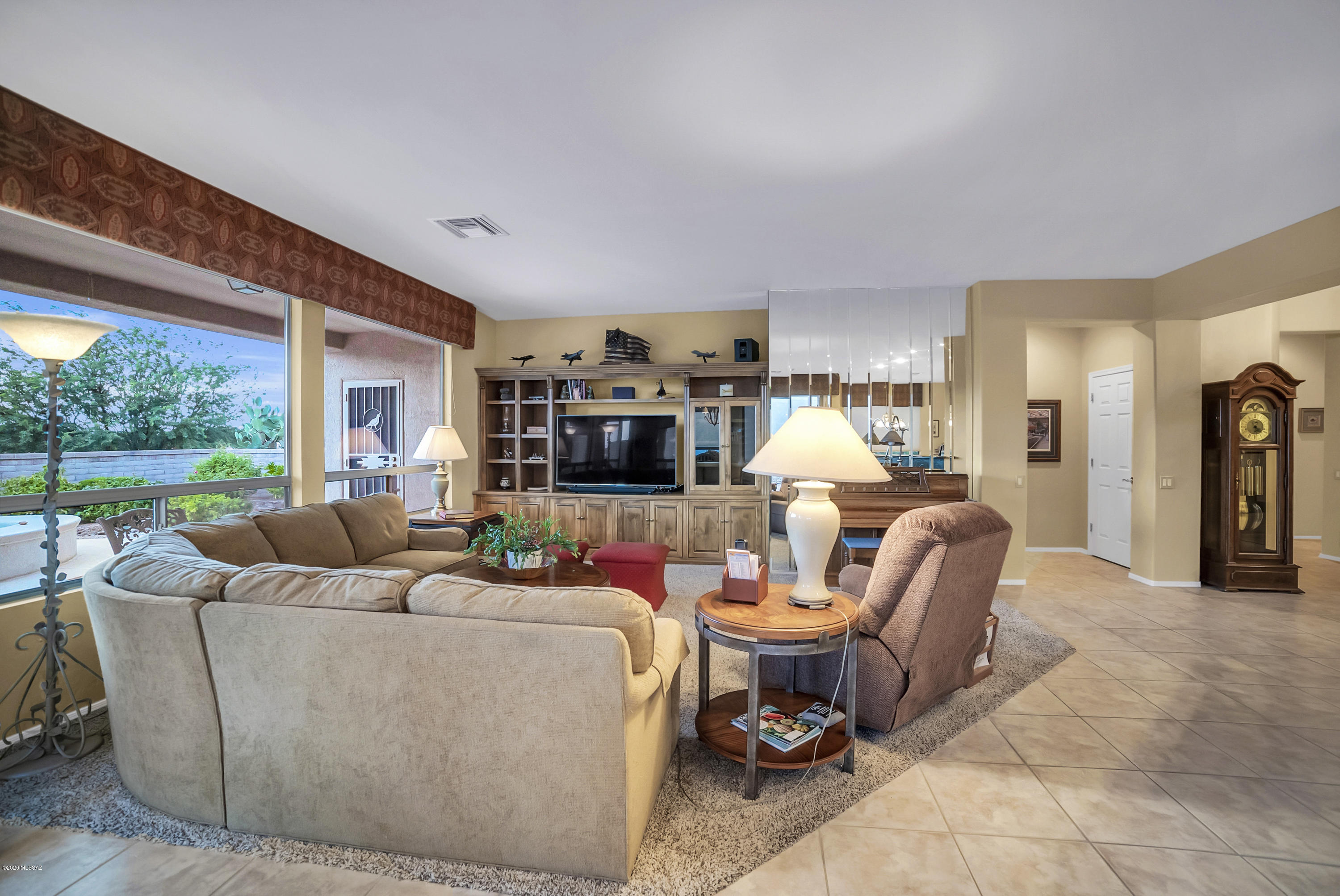 4701 S Fairfax Drive