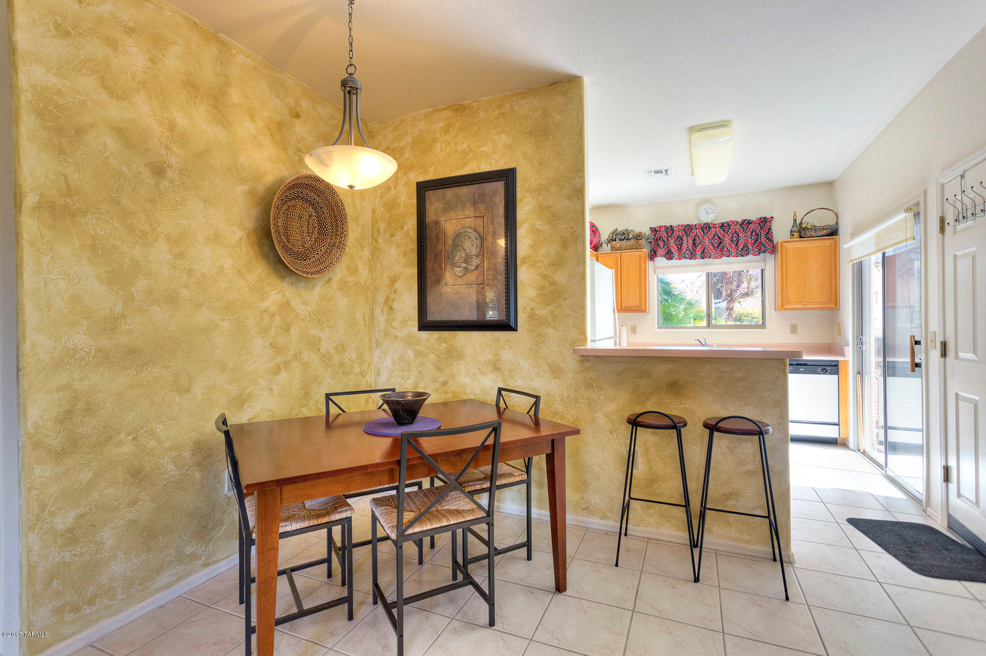 840 W Via Rio Fuerte