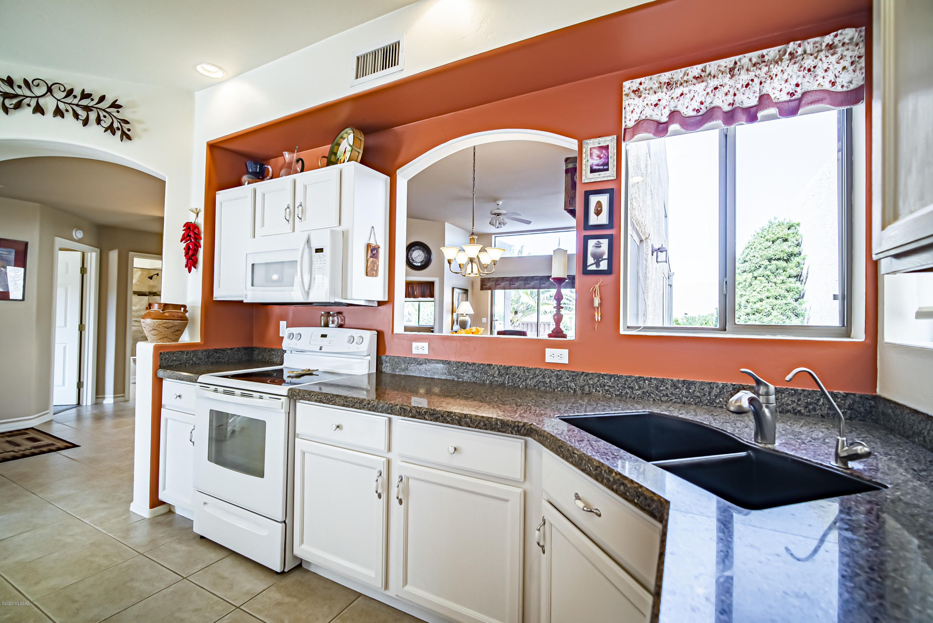 2513 S Pecan Valley Place