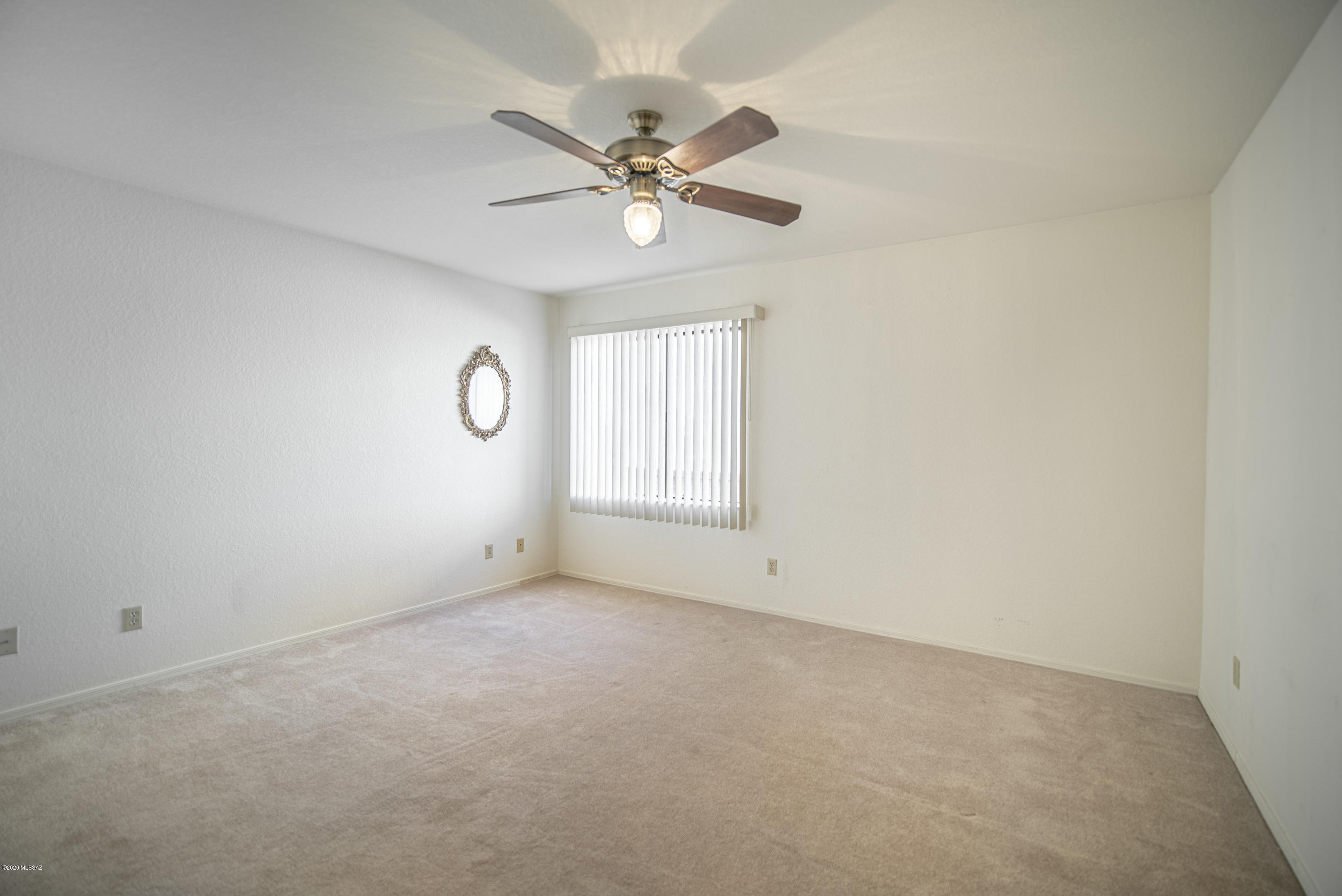 1241 N Paseo Del Cervato