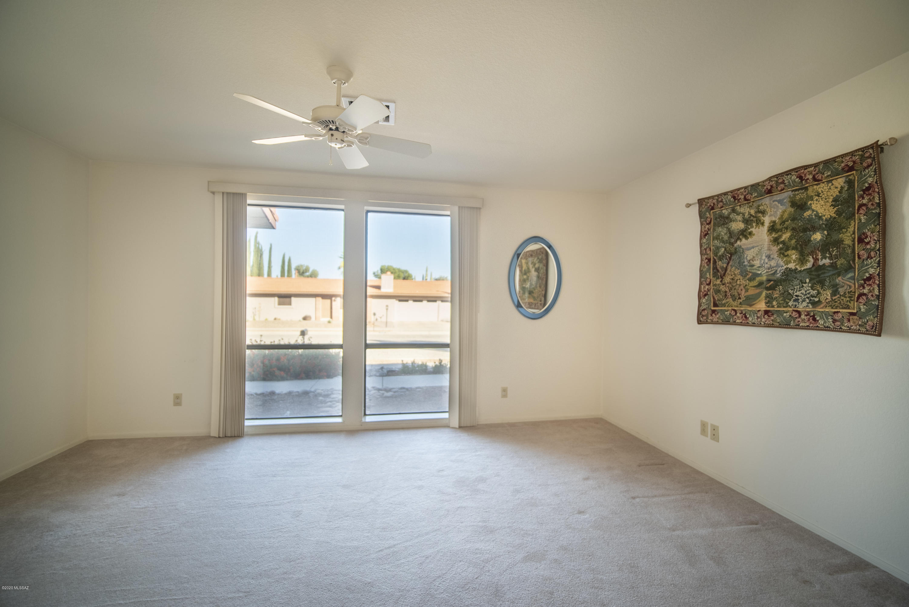 1241 N Paseo Del Cervato