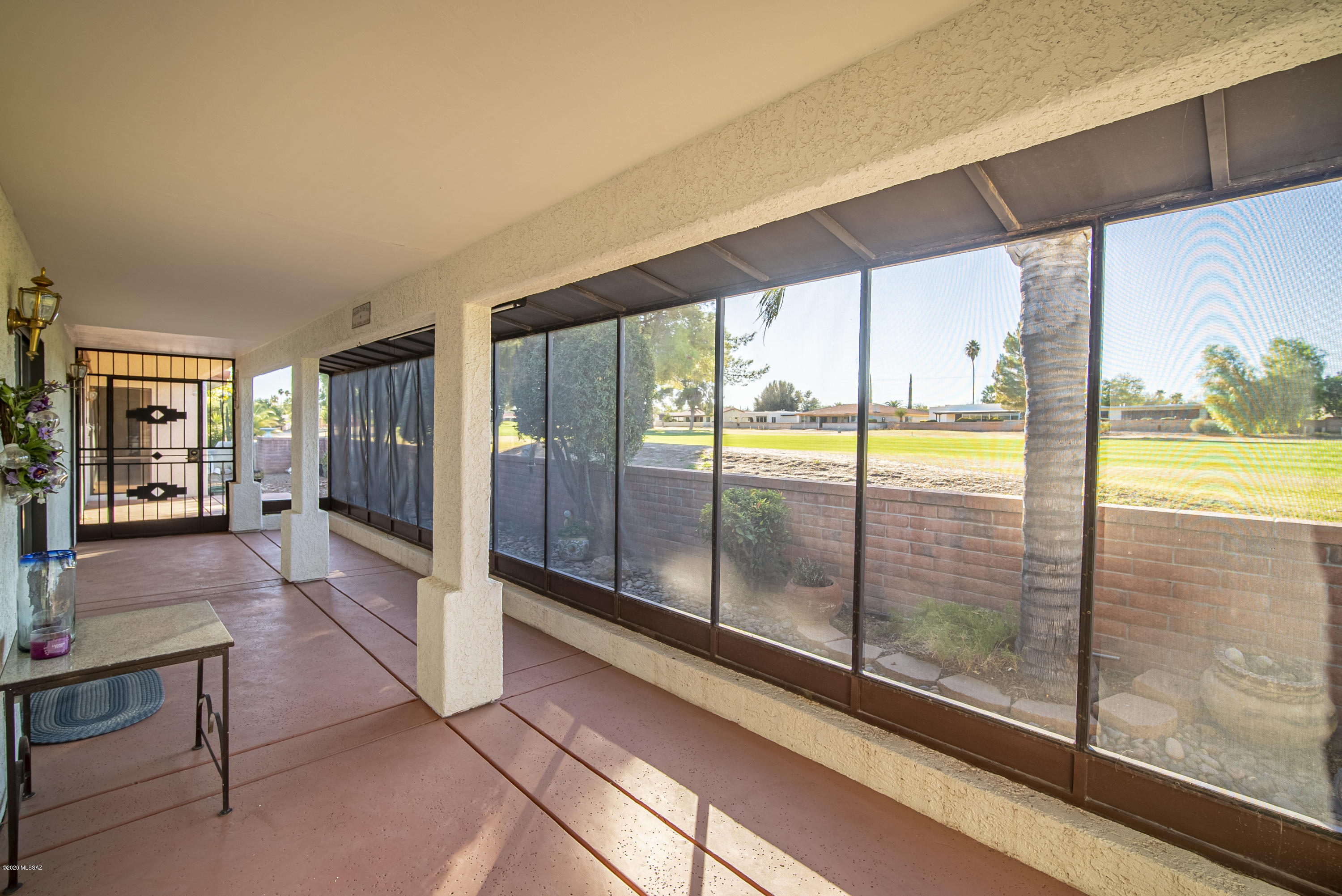 1241 N Paseo Del Cervato