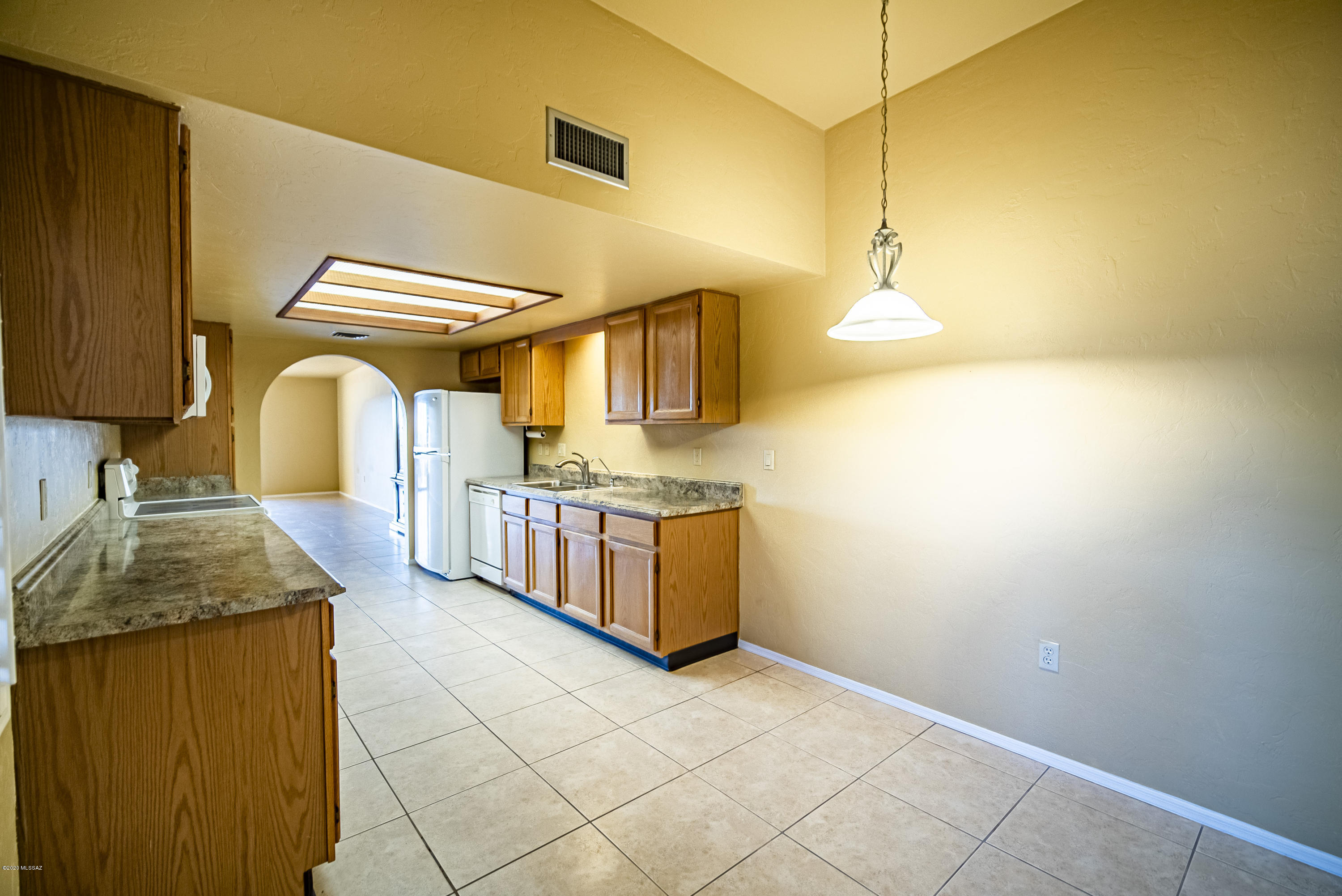 1631 W Calle del Grajo