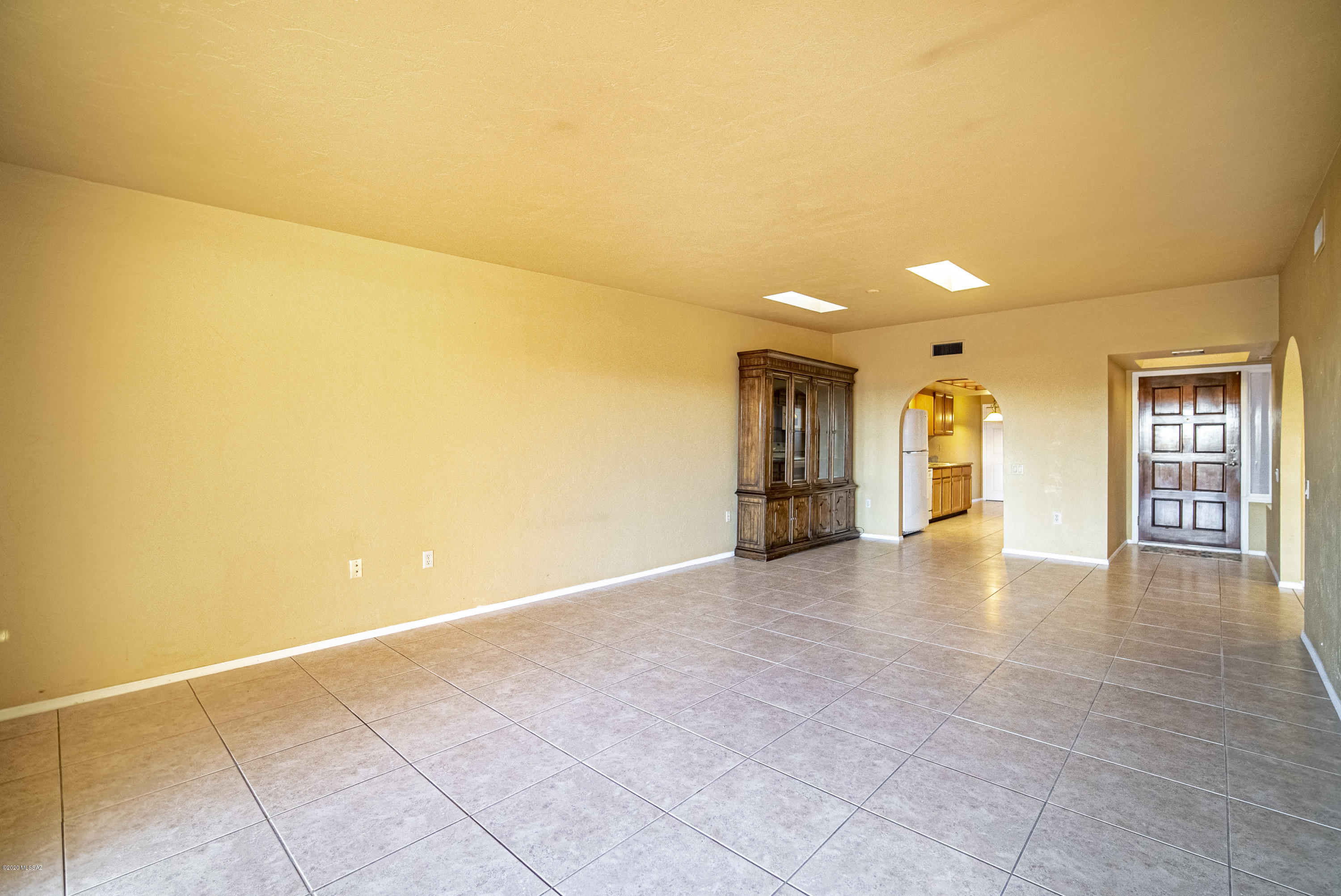 1631 W Calle del Grajo