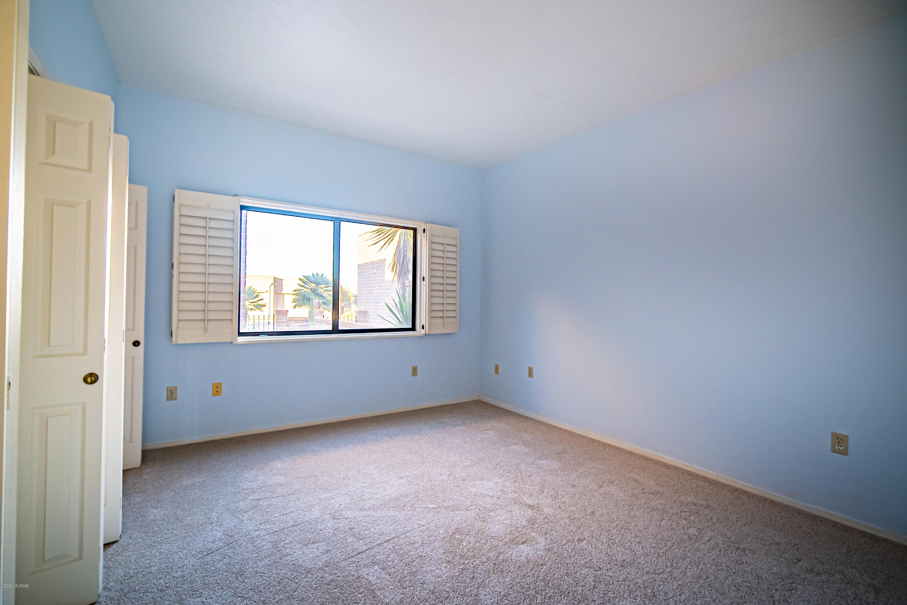 1631 W Calle del Grajo