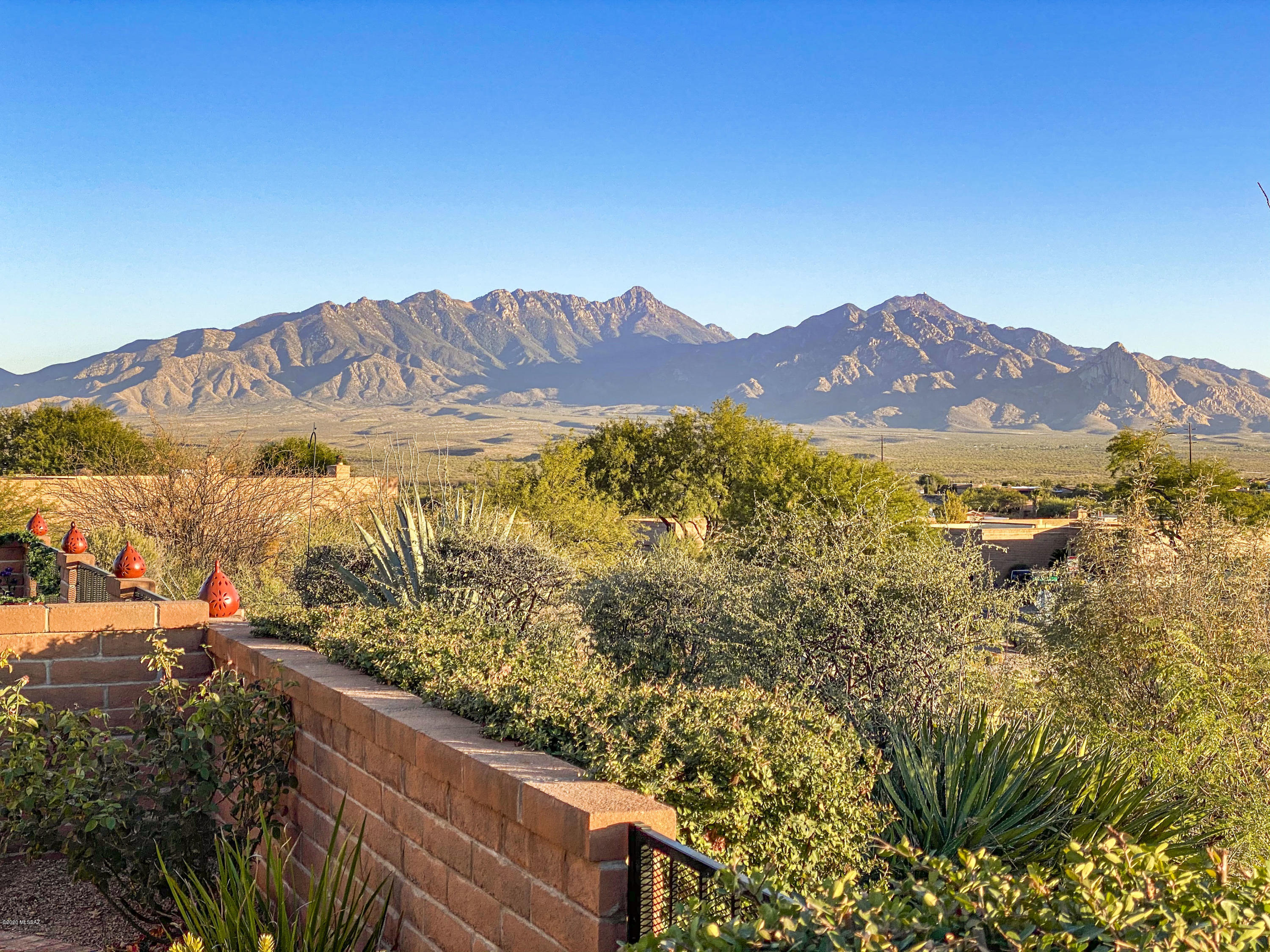 1631 W Calle del Grajo