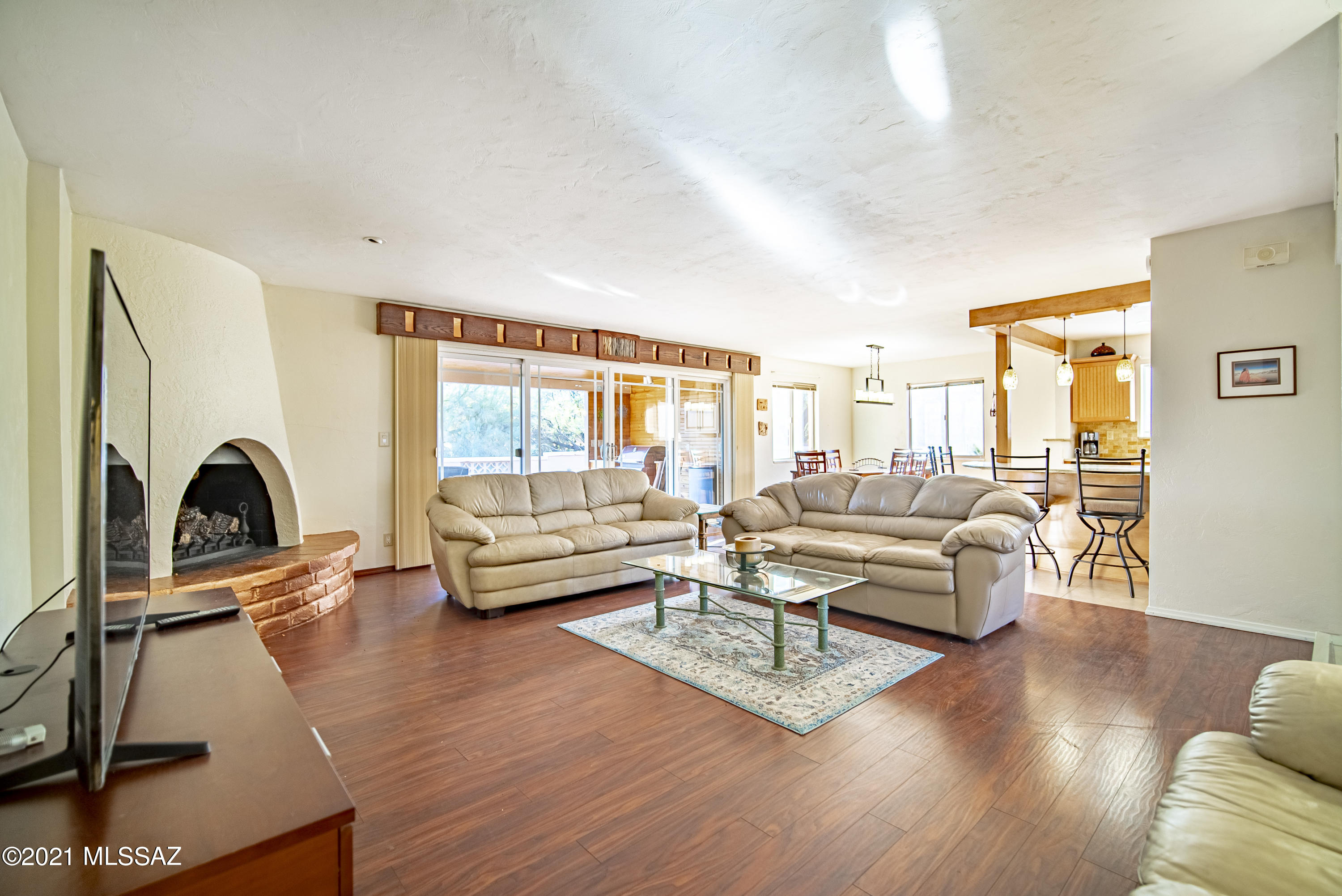 226 E Paseo Chuparosas