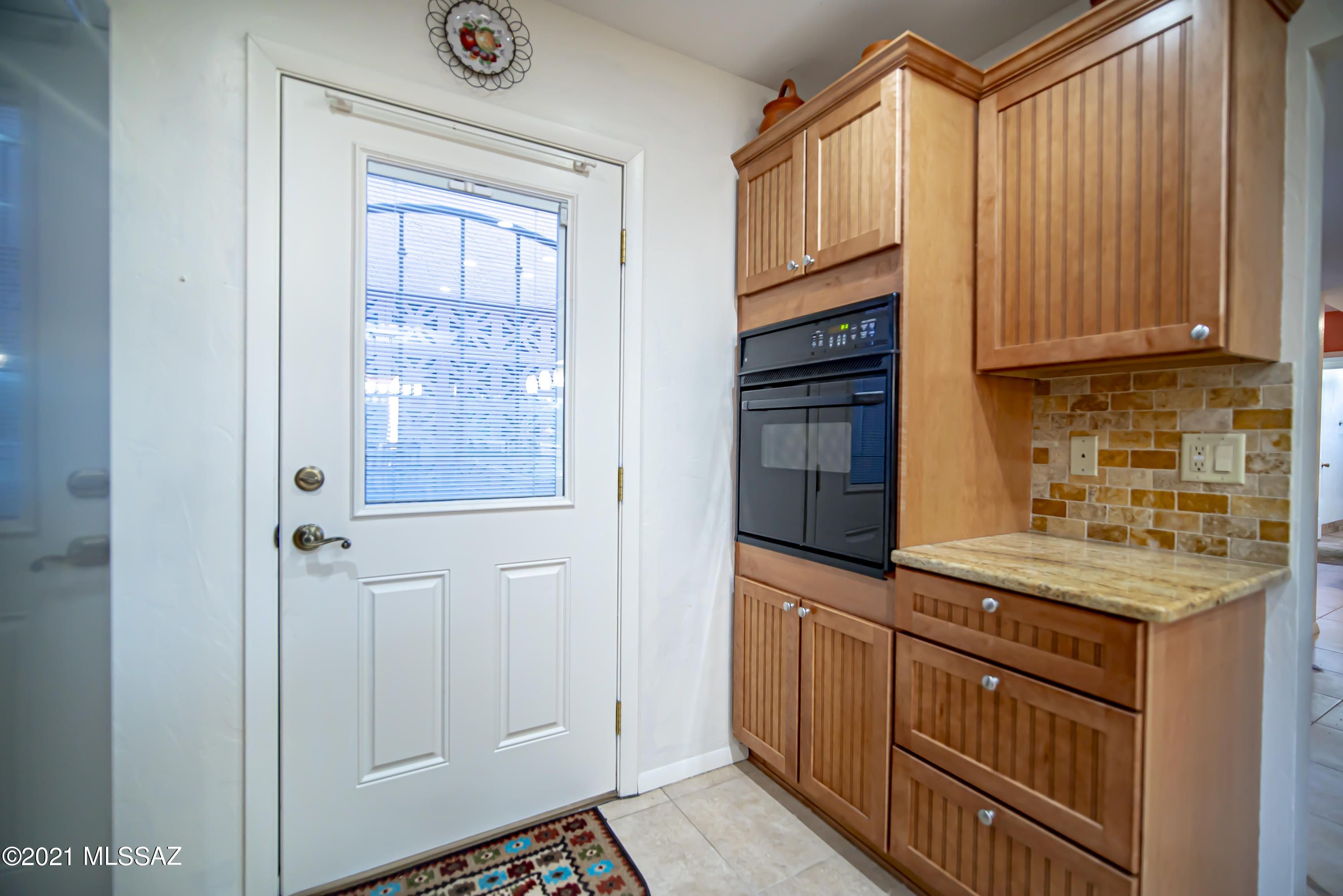 226 E Paseo Chuparosas