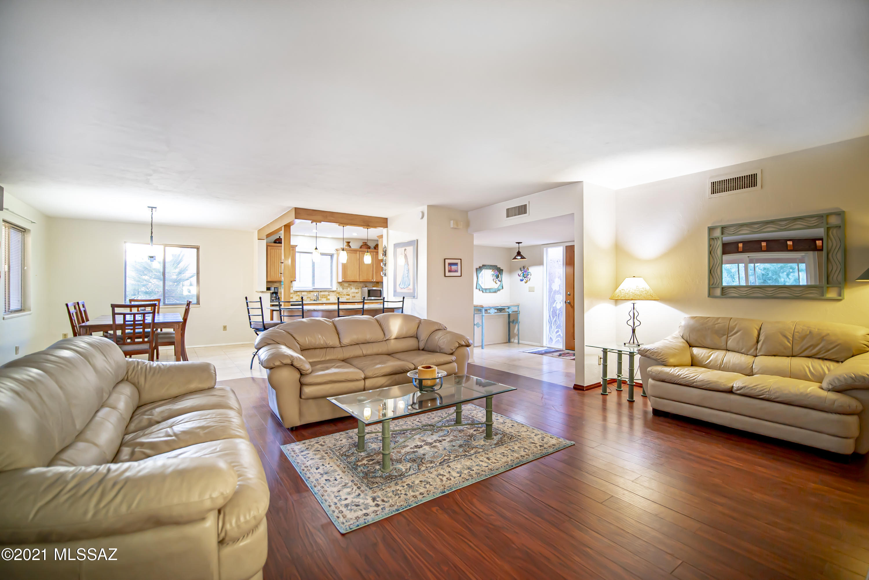 226 E Paseo Chuparosas