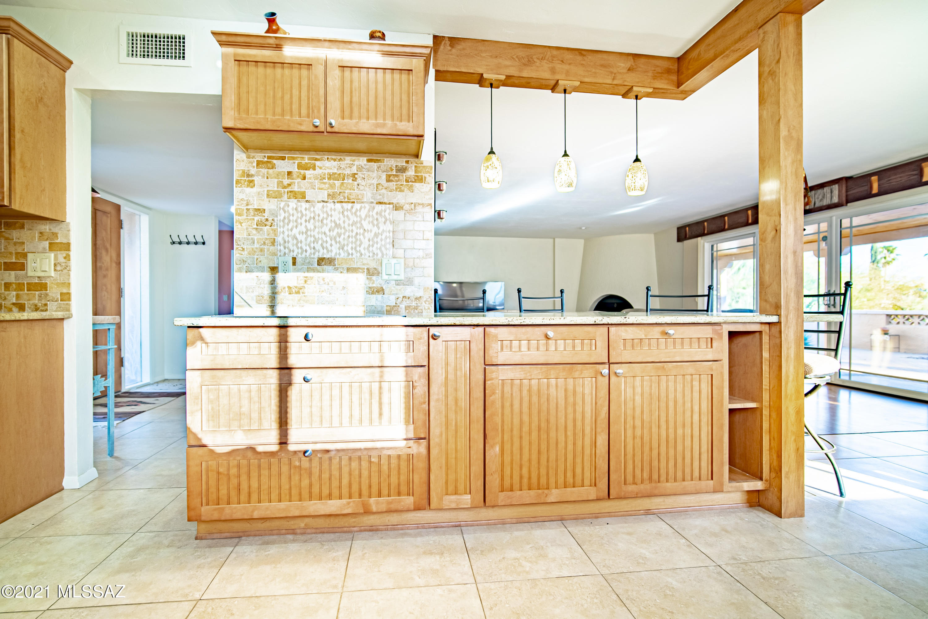 226 E Paseo Chuparosas