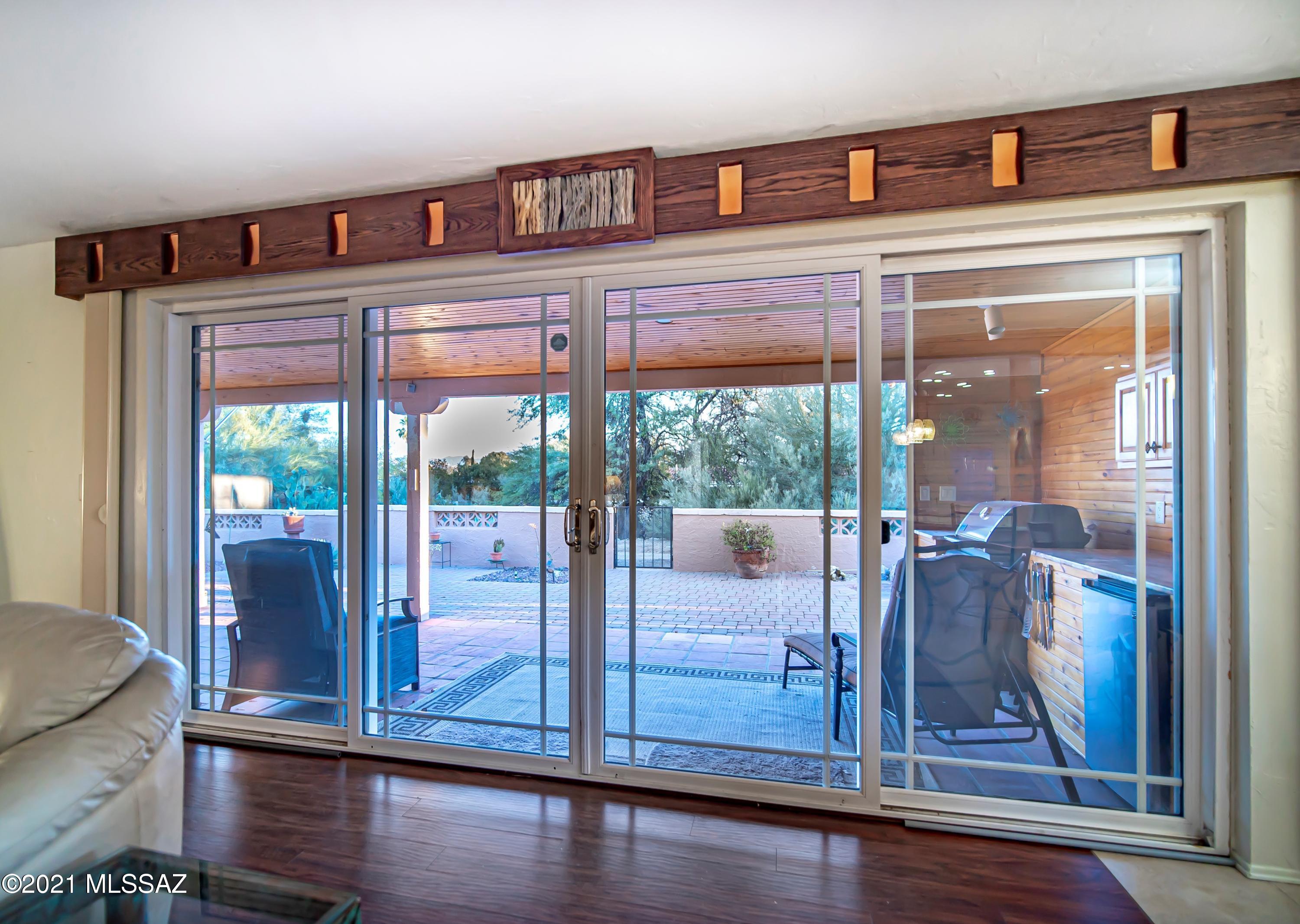 226 E Paseo Chuparosas