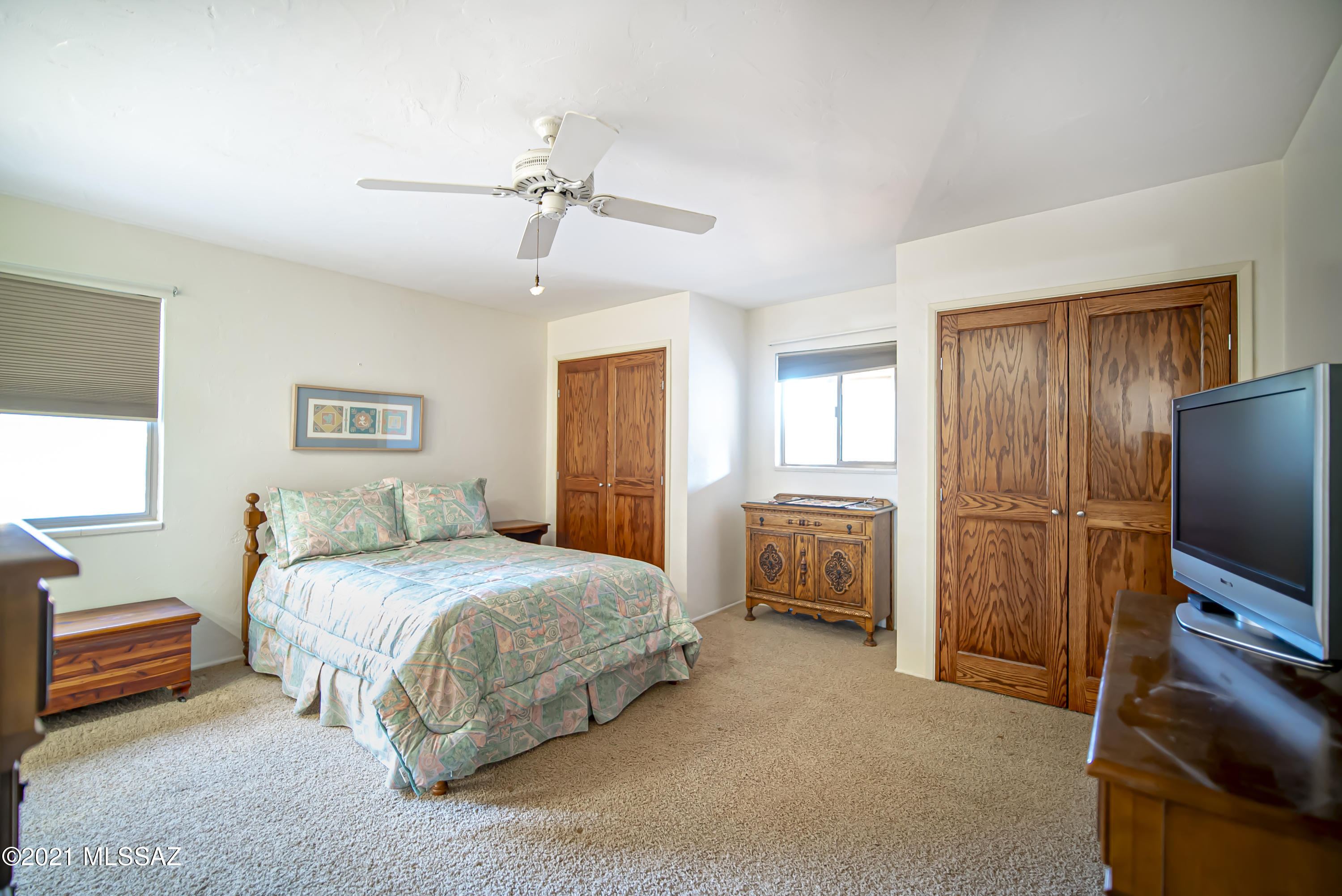 226 E Paseo Chuparosas