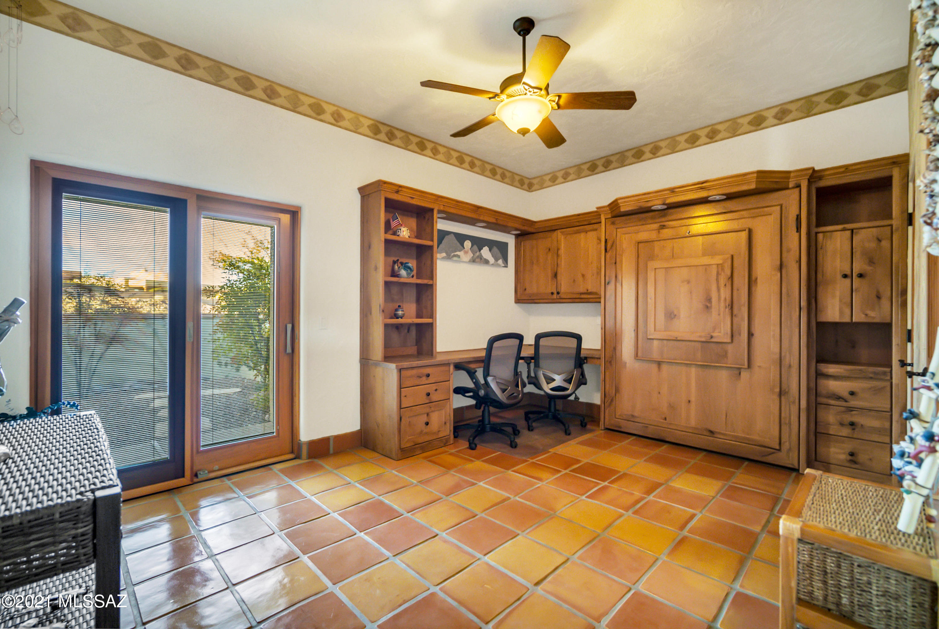 947 S Paseo De La Lira