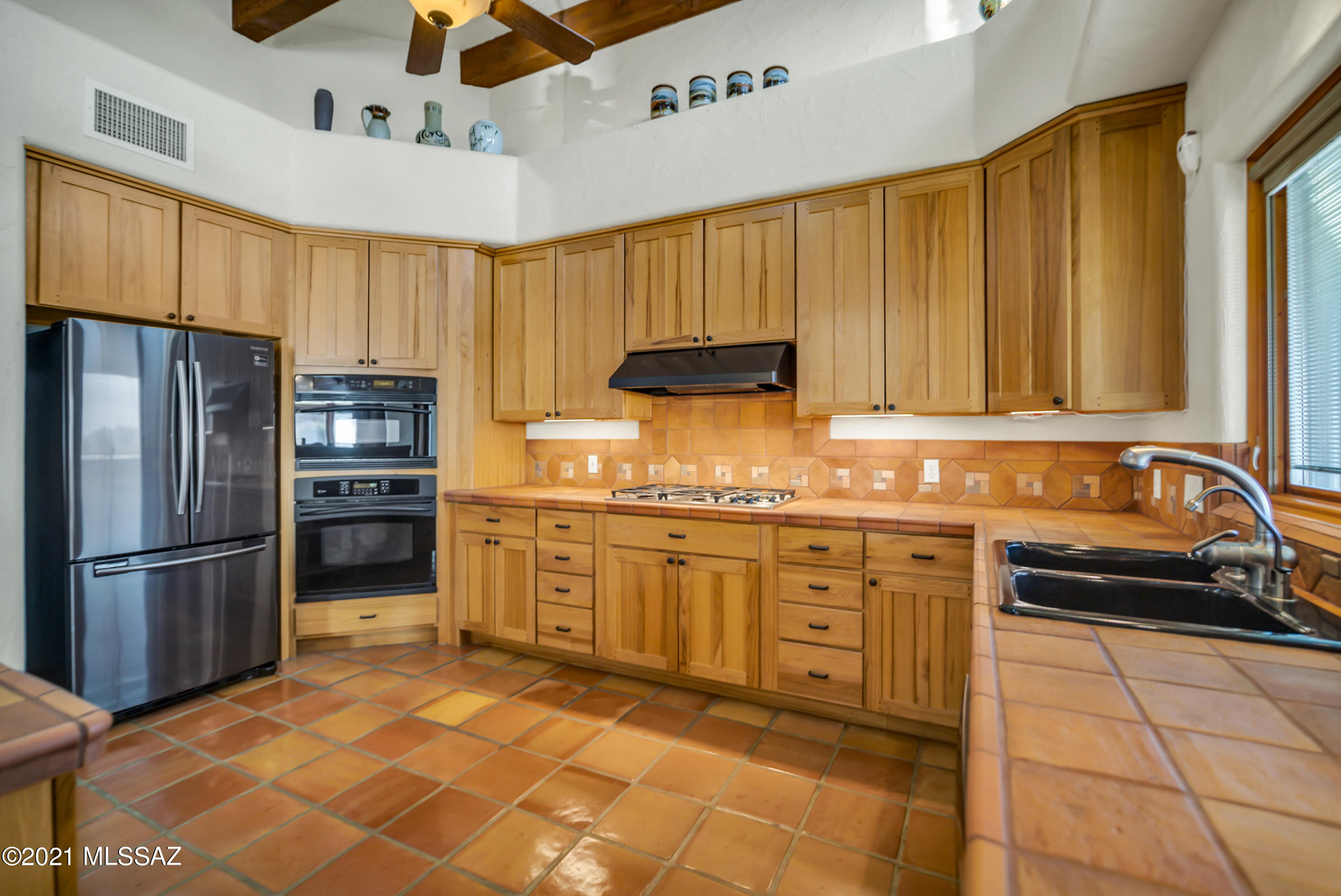 947 S Paseo De La Lira