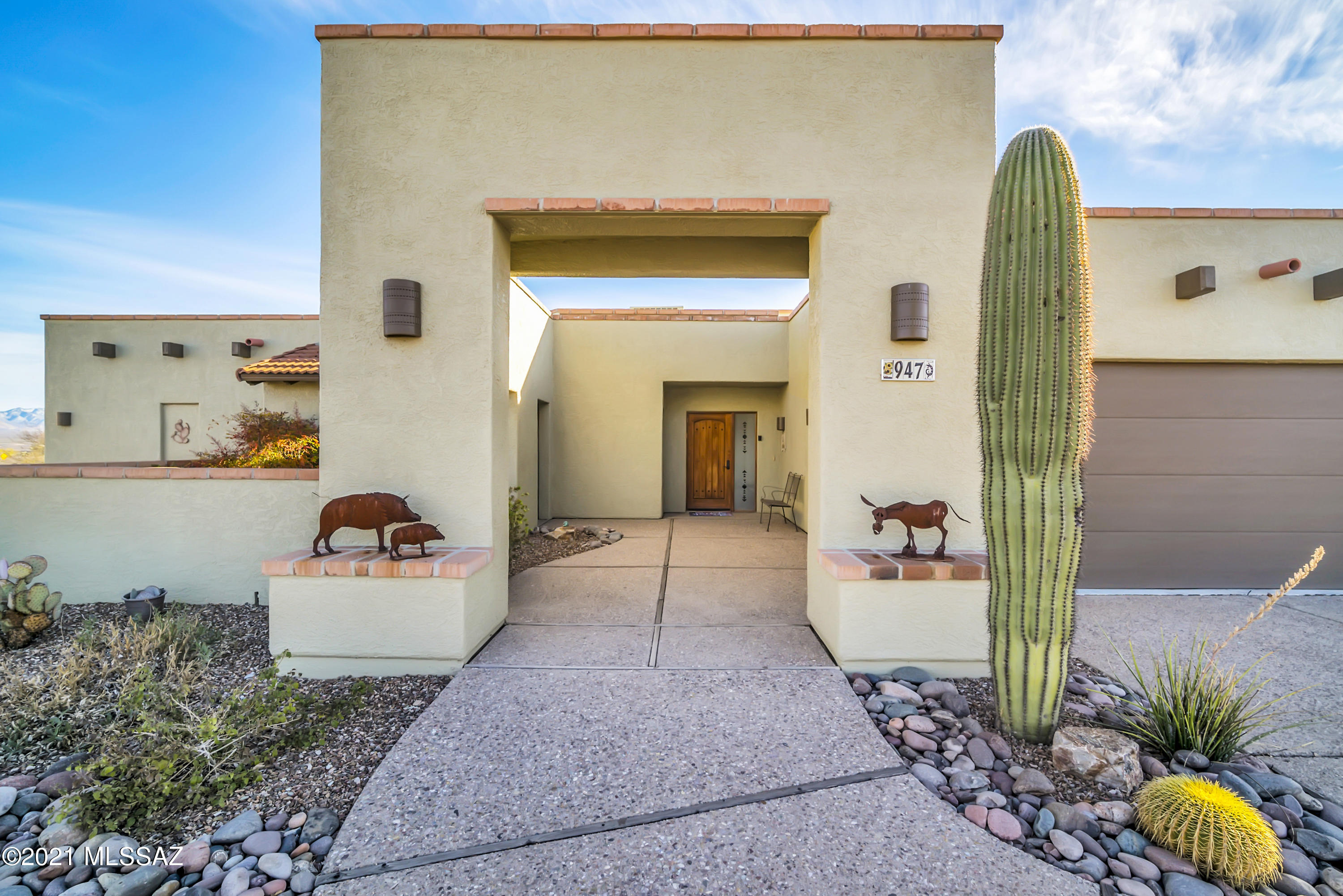 947 S Paseo De La Lira