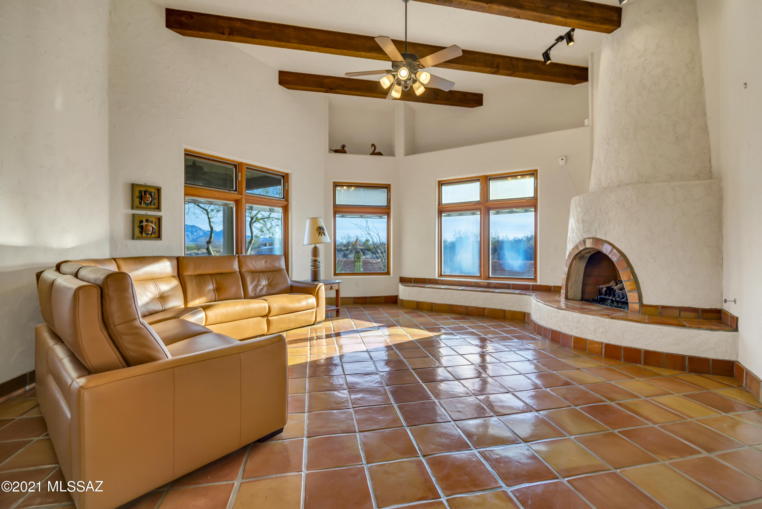 947 S Paseo De La Lira