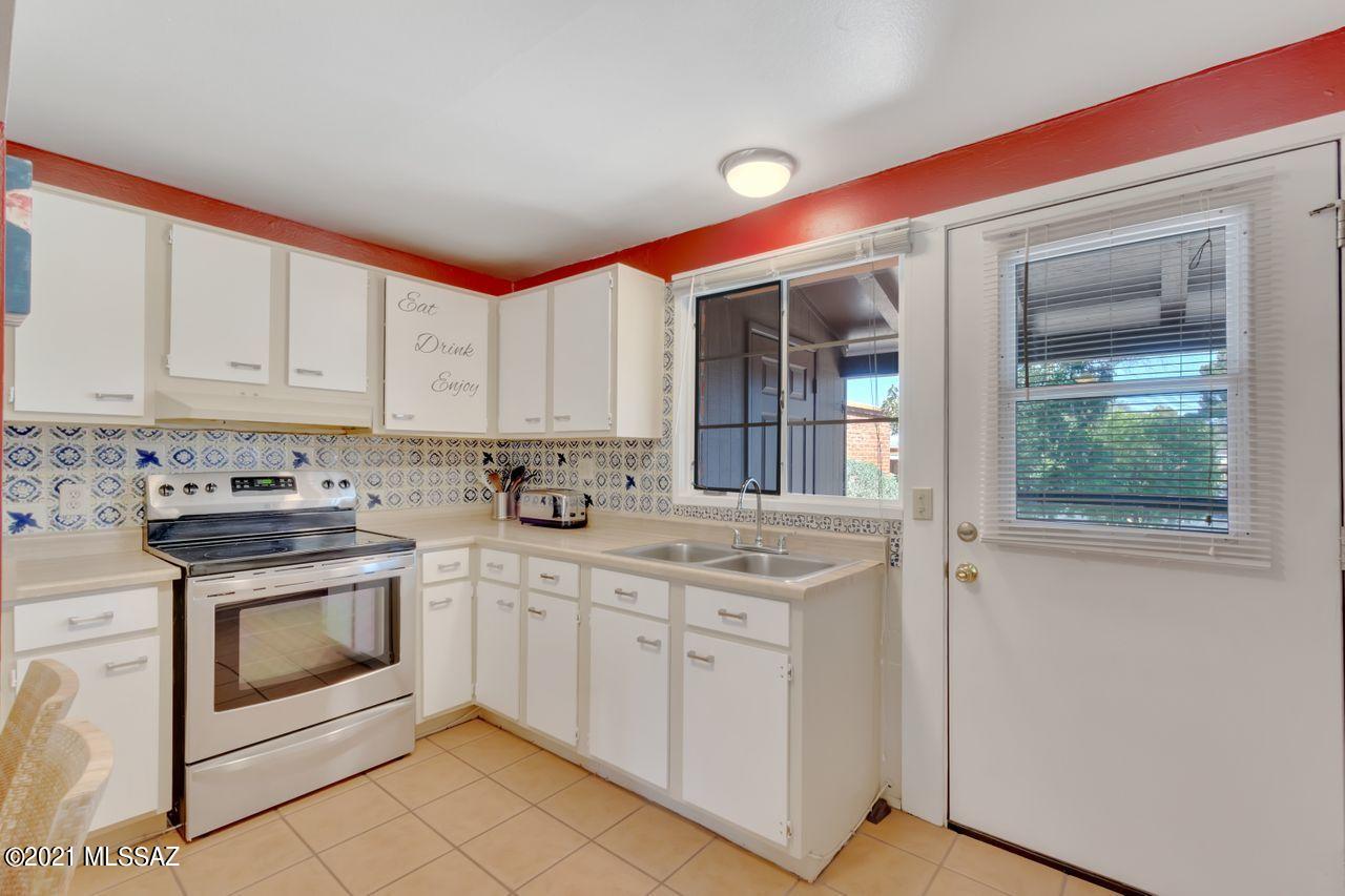 247 S Paseo Sarta Unit: B