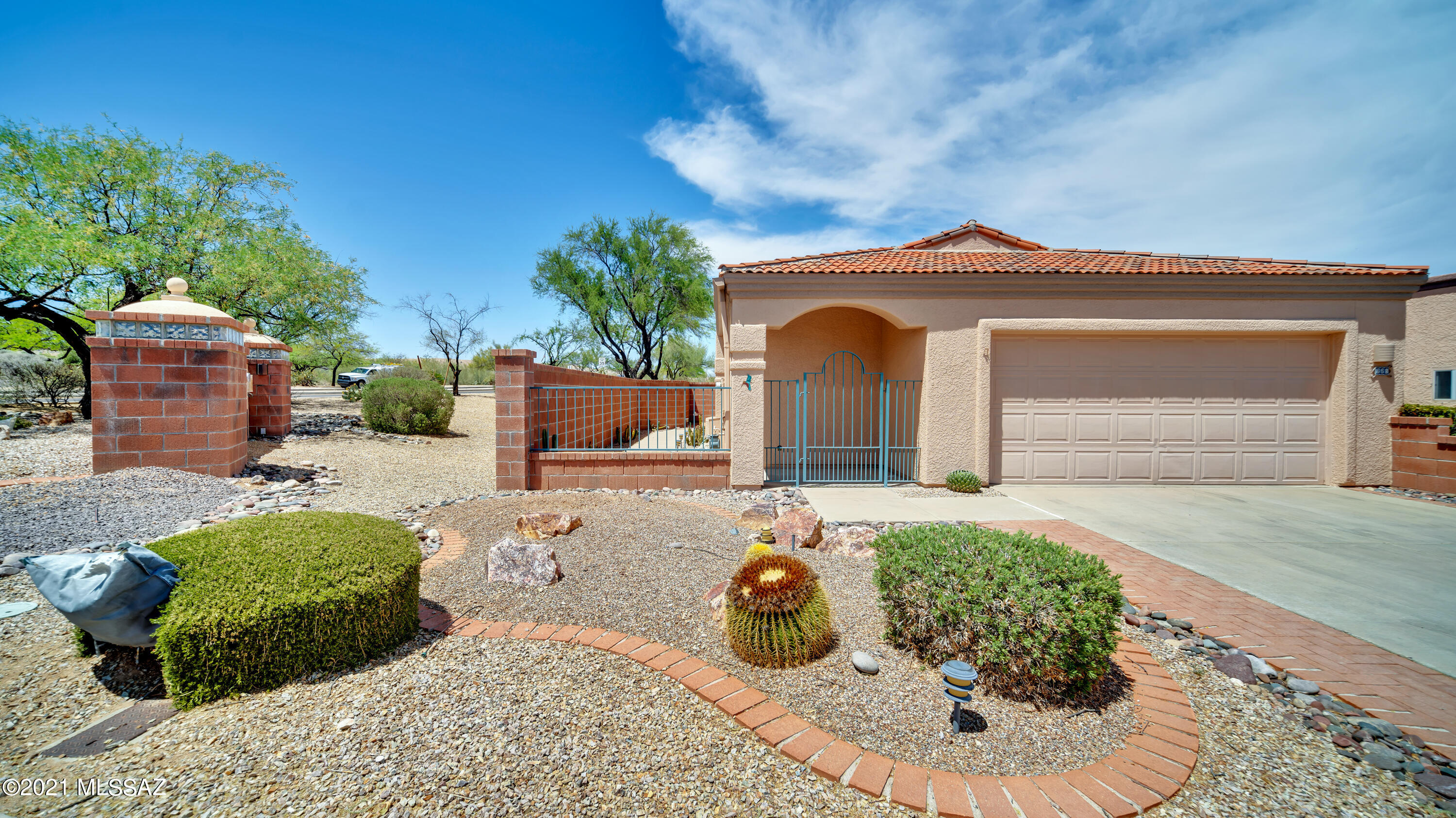 668 W Union Bell Drive