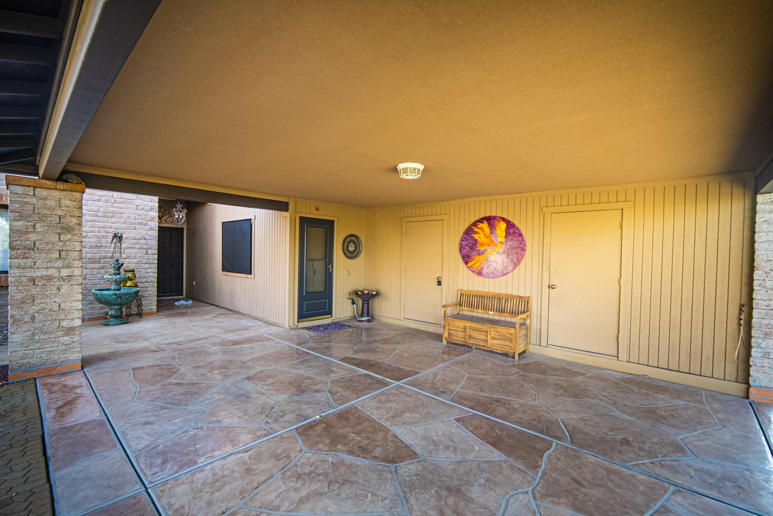 933 W Calle Del Vencejo