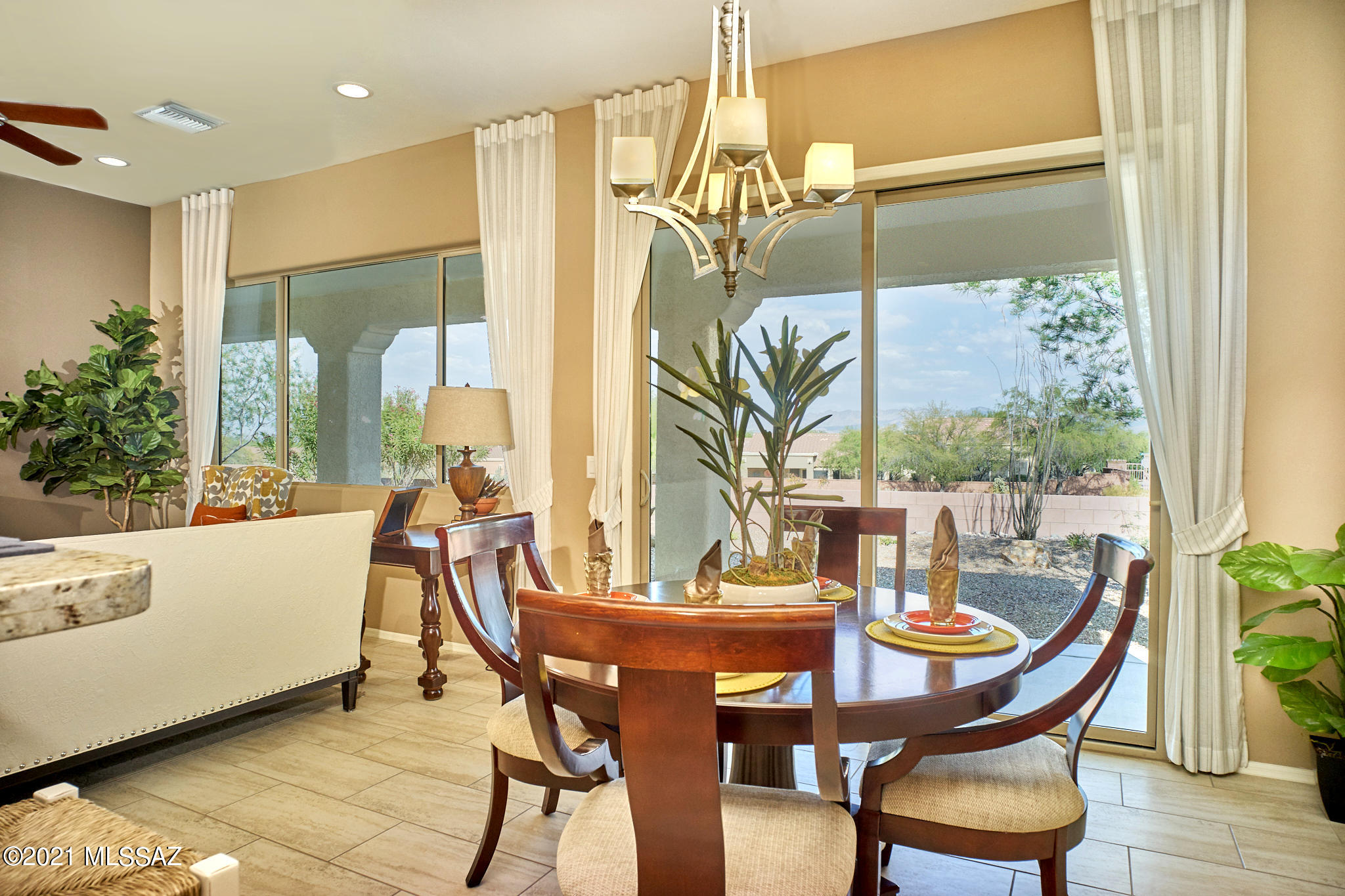 690 N Observation Trail