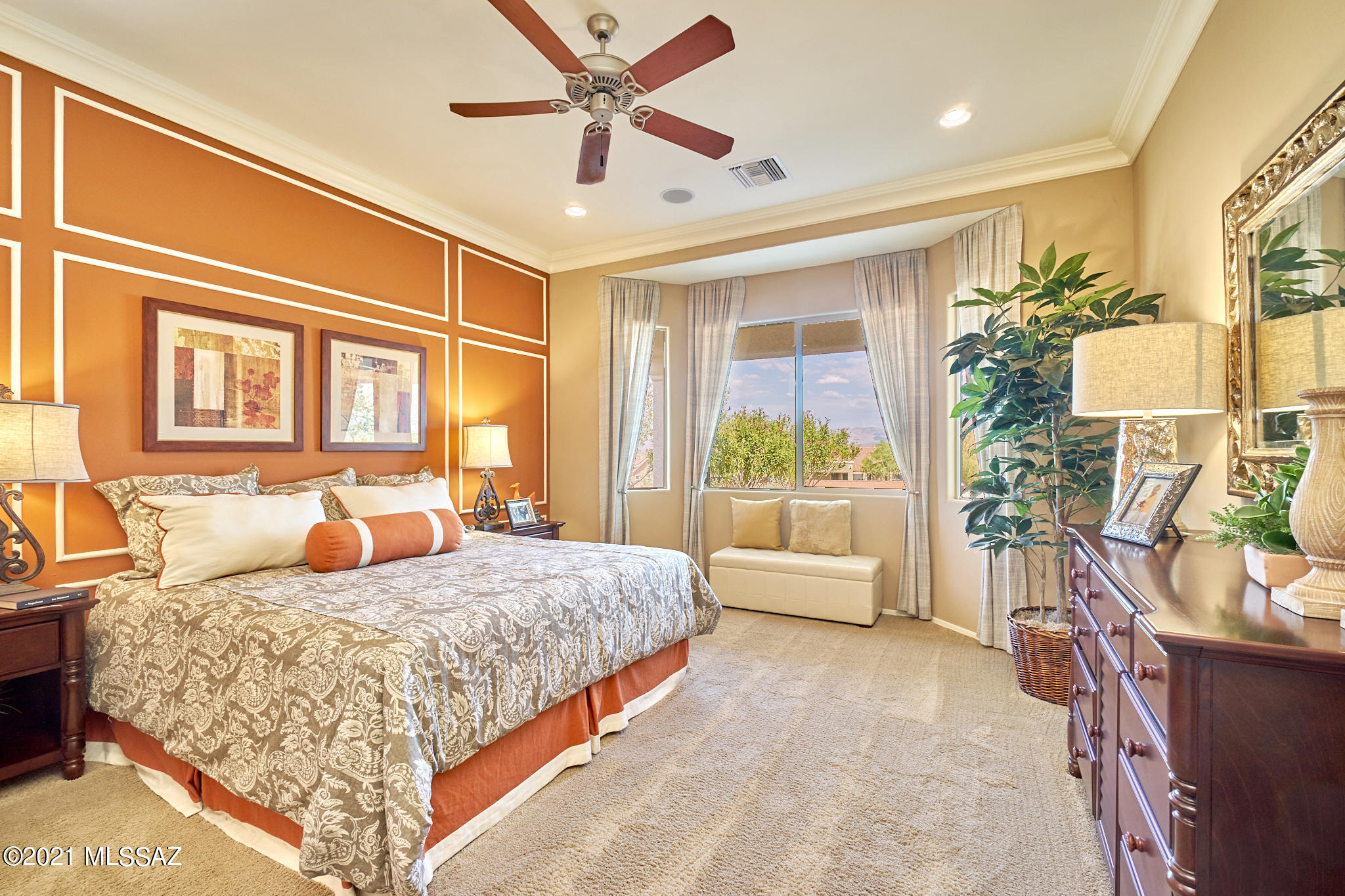 690 N Observation Trail