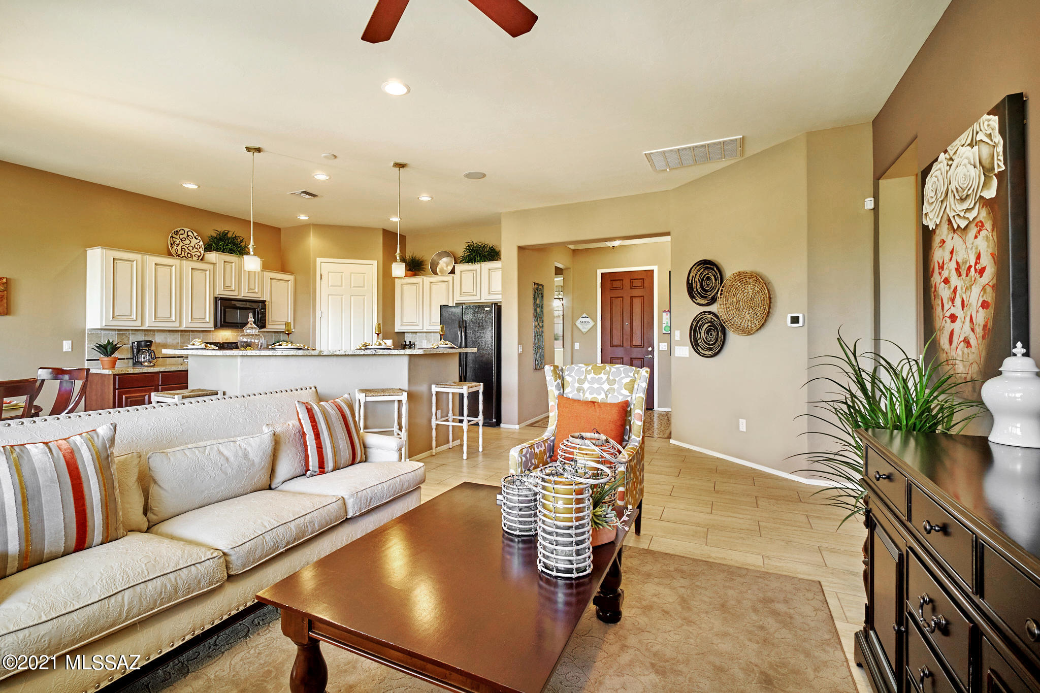 690 N Observation Trail