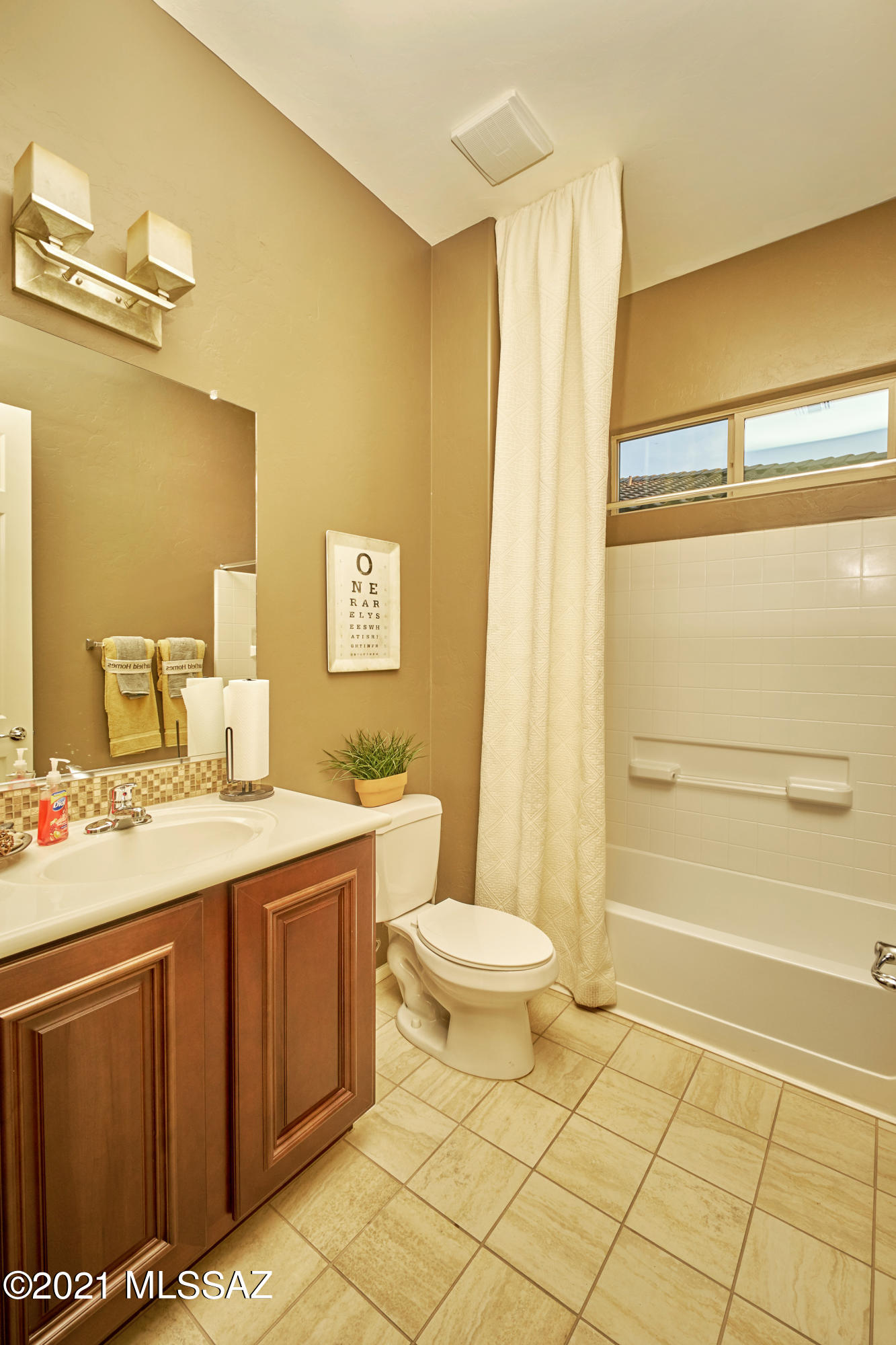 690 N Observation Trail