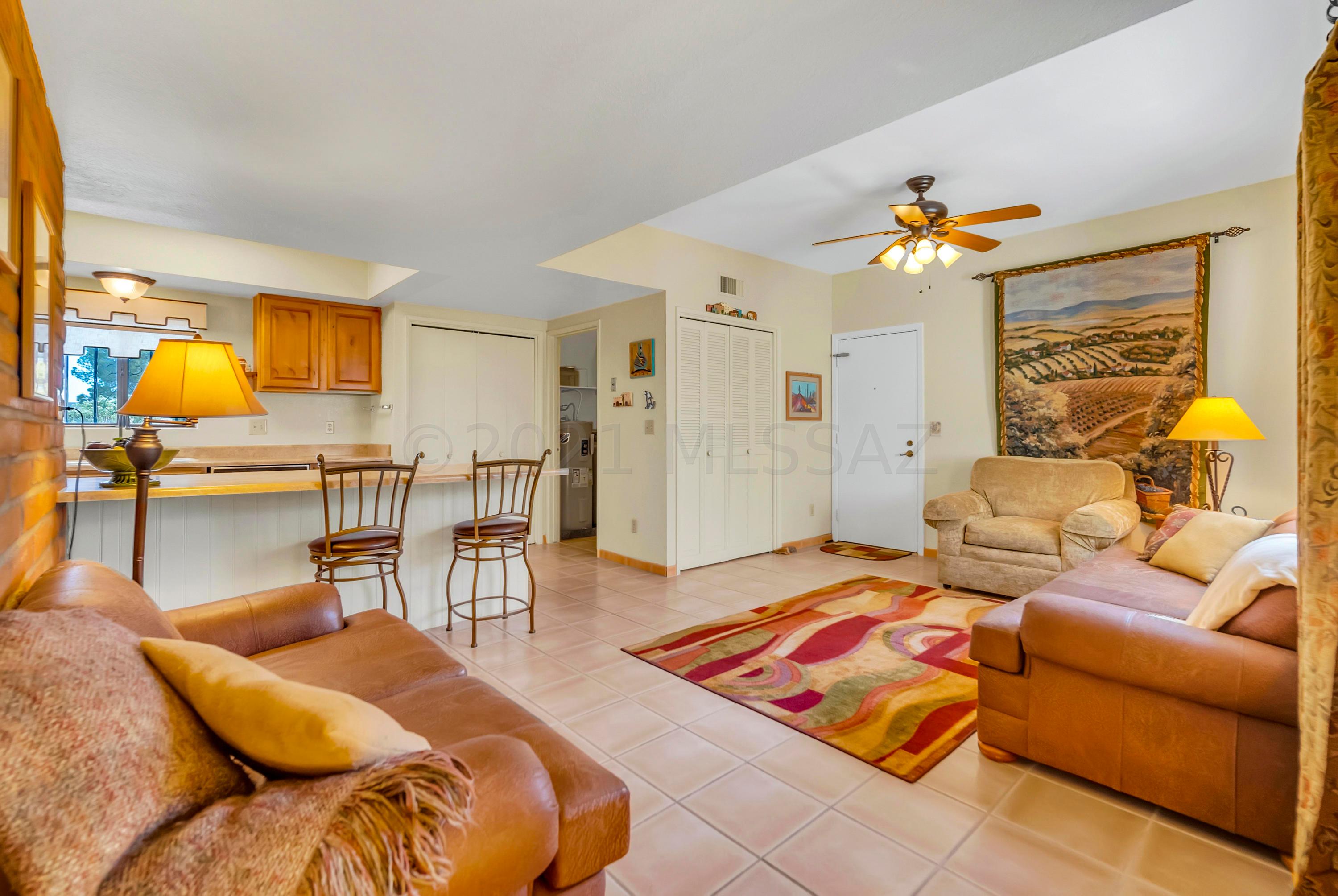 729 S Camino Del Monte
