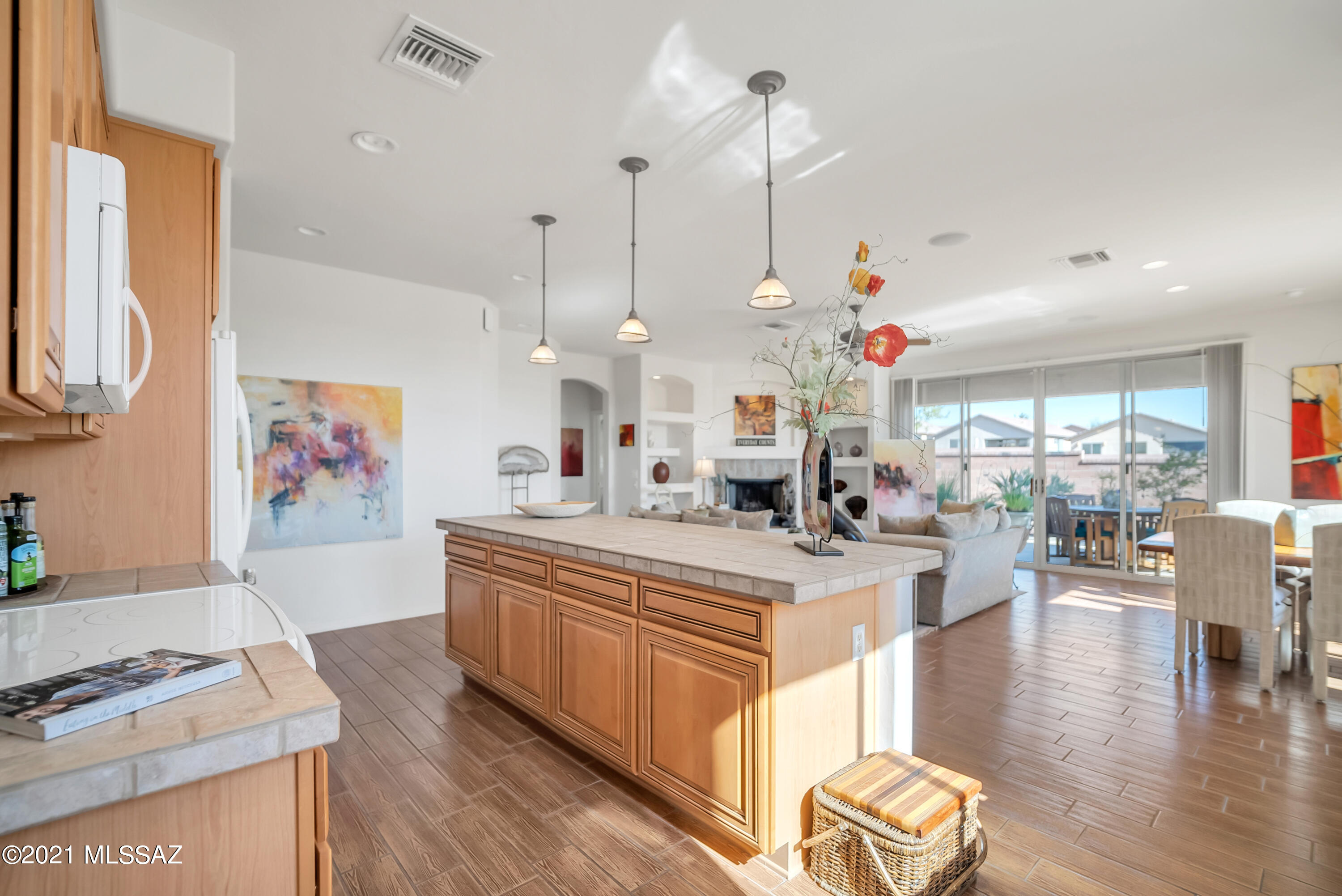 526 W Shadow Wood Street