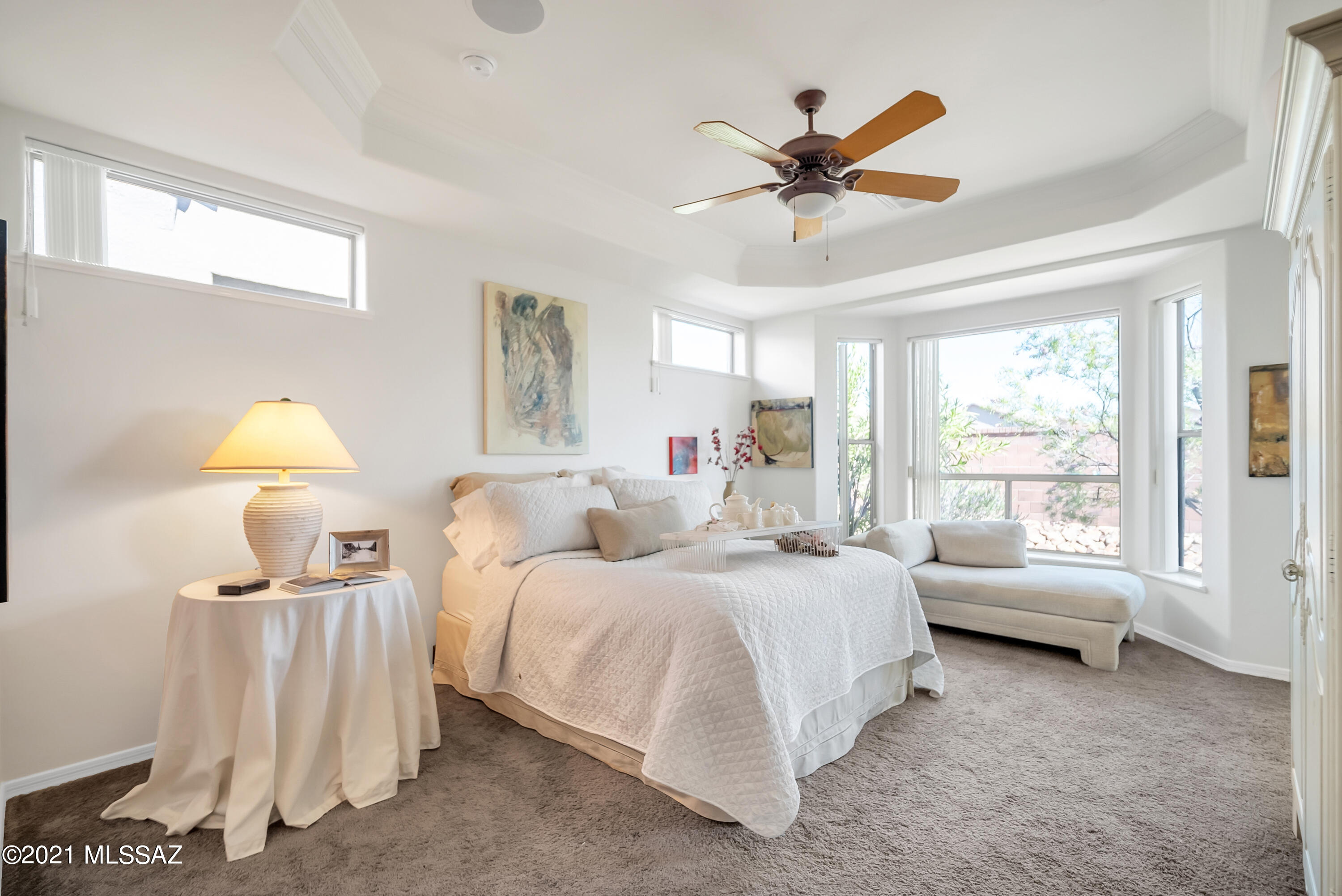 526 W Shadow Wood Street