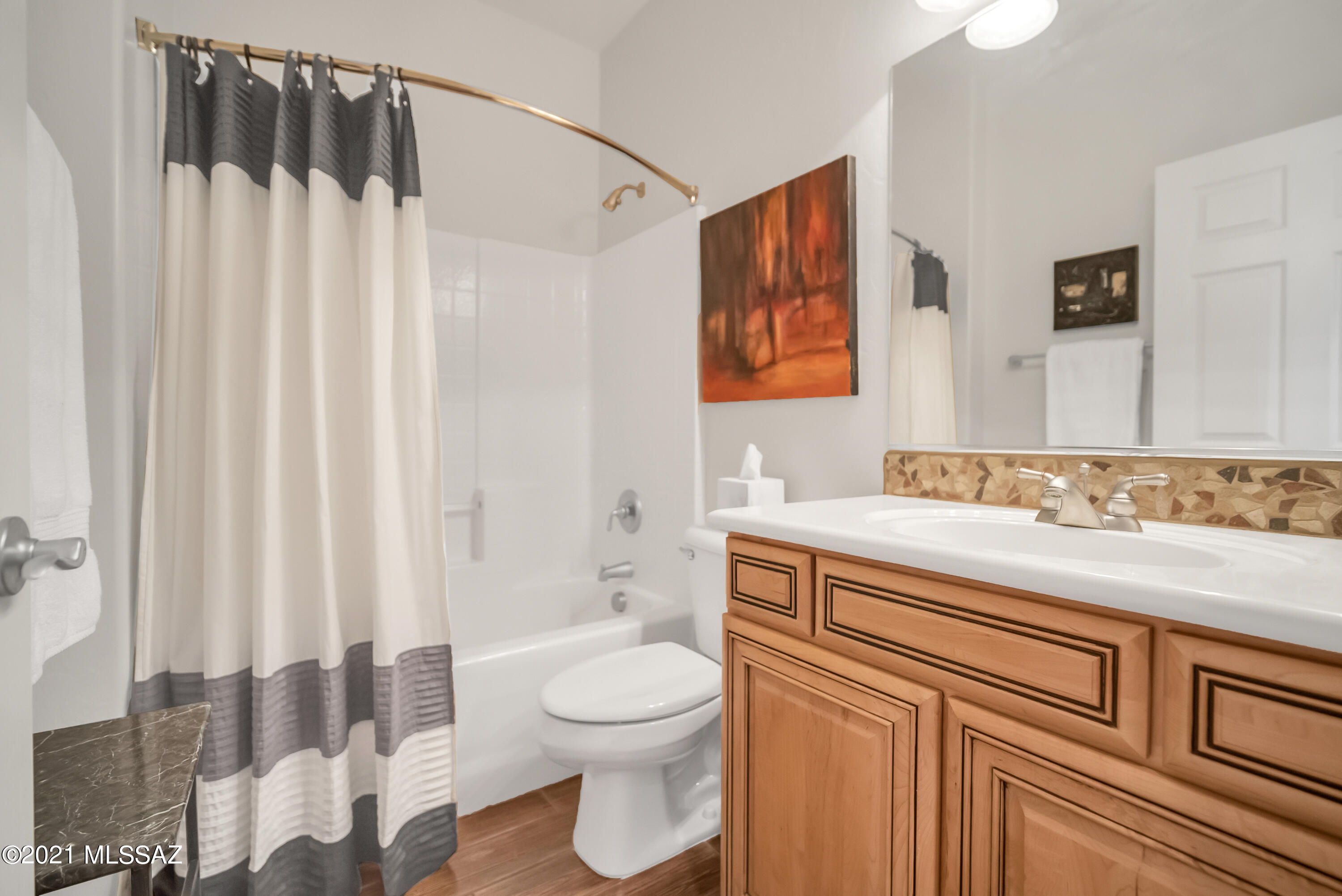 526 W Shadow Wood Street